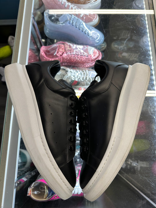 Alexander McQueen Oversized "Black"