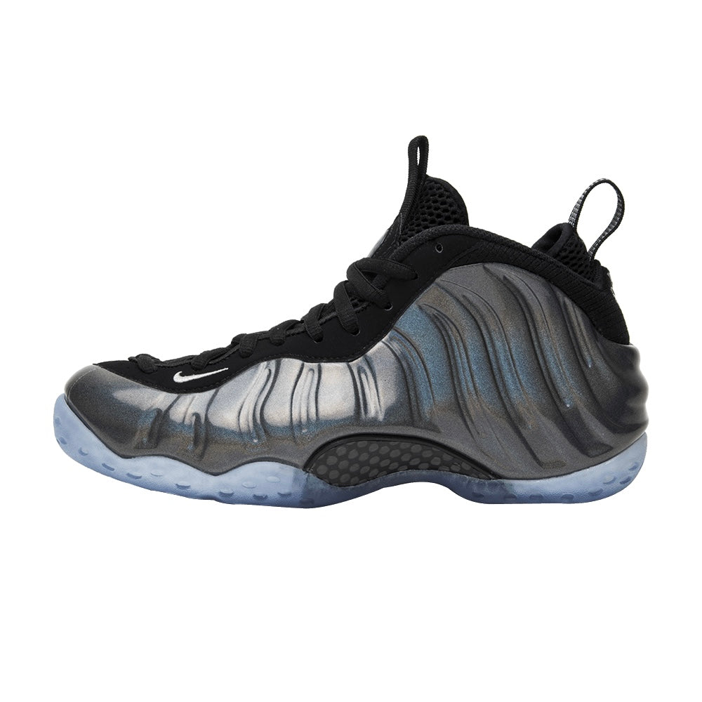 2015 Nike Air Foamposite One "Hologram"