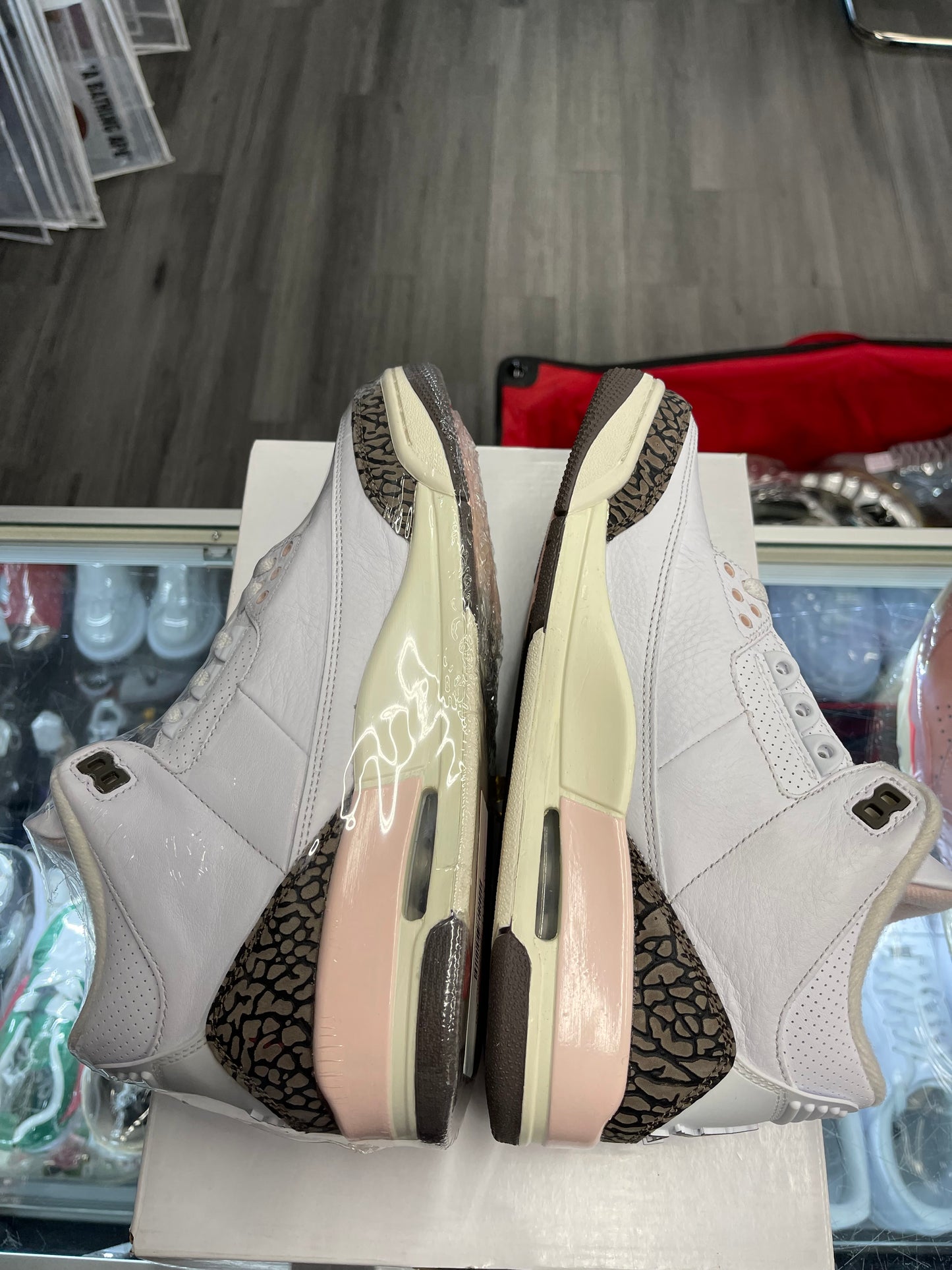2022 AJR 3 "Neapolitan Dark Mocha" (W)