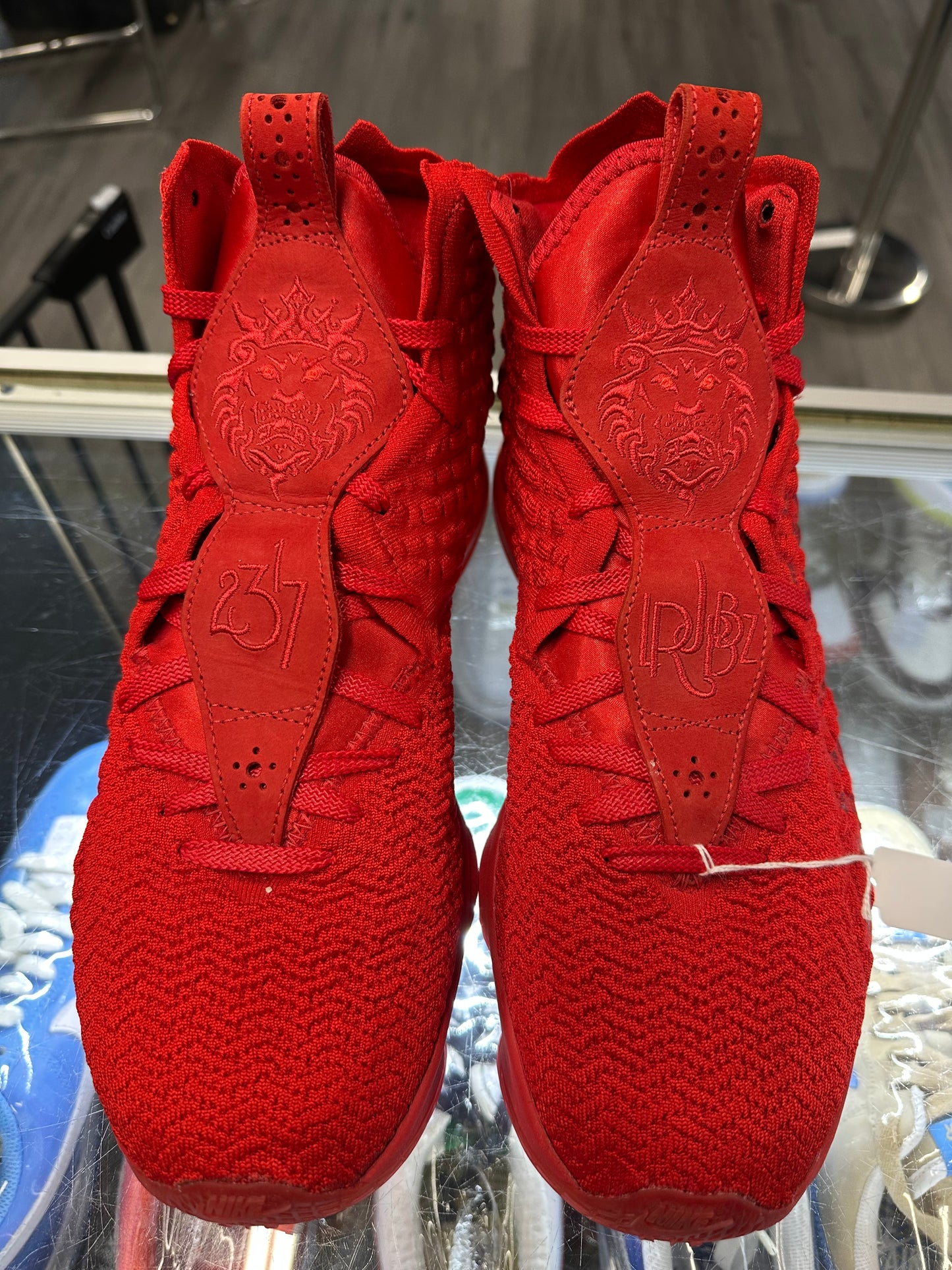 Nike Lebron 17 "Red Carpet"