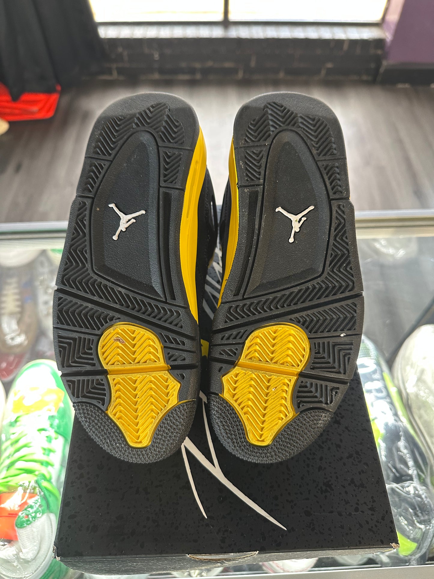 2023 Air Jordan Retro 4 "Thunder" (GS)