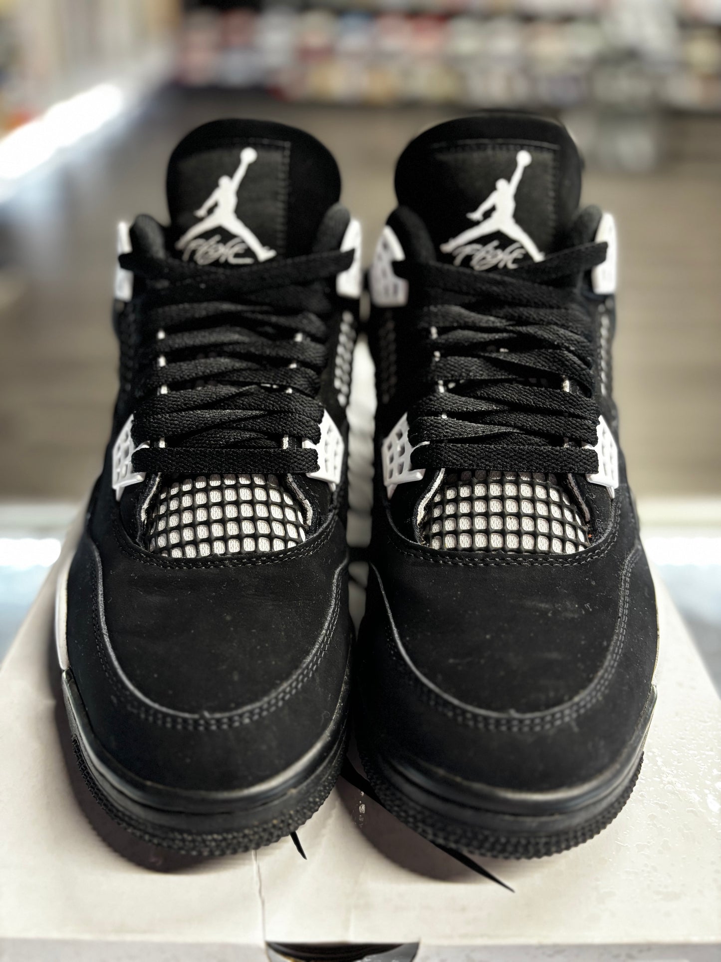 2024 Air Jordan Retro 4 "White Thunder"