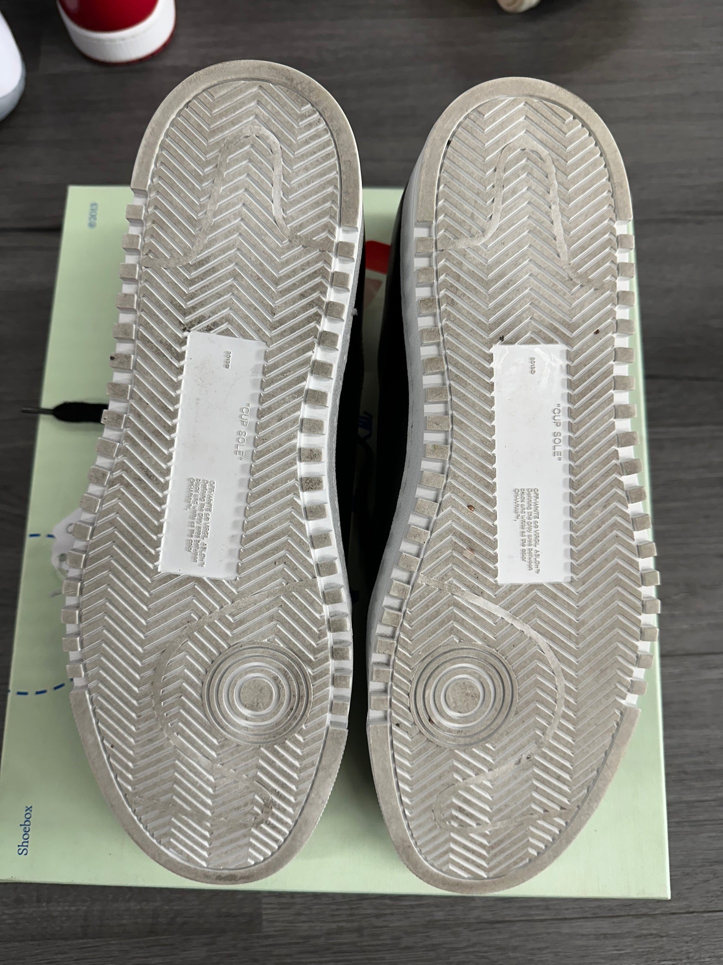 Off-White 2.0 Low "Black/White"