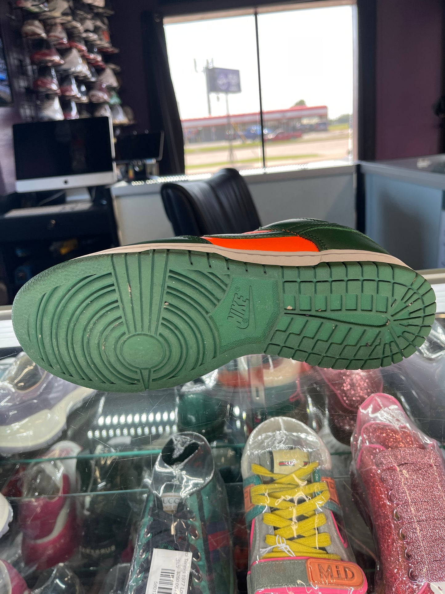 2022 Nike Dunk Low "Miami"