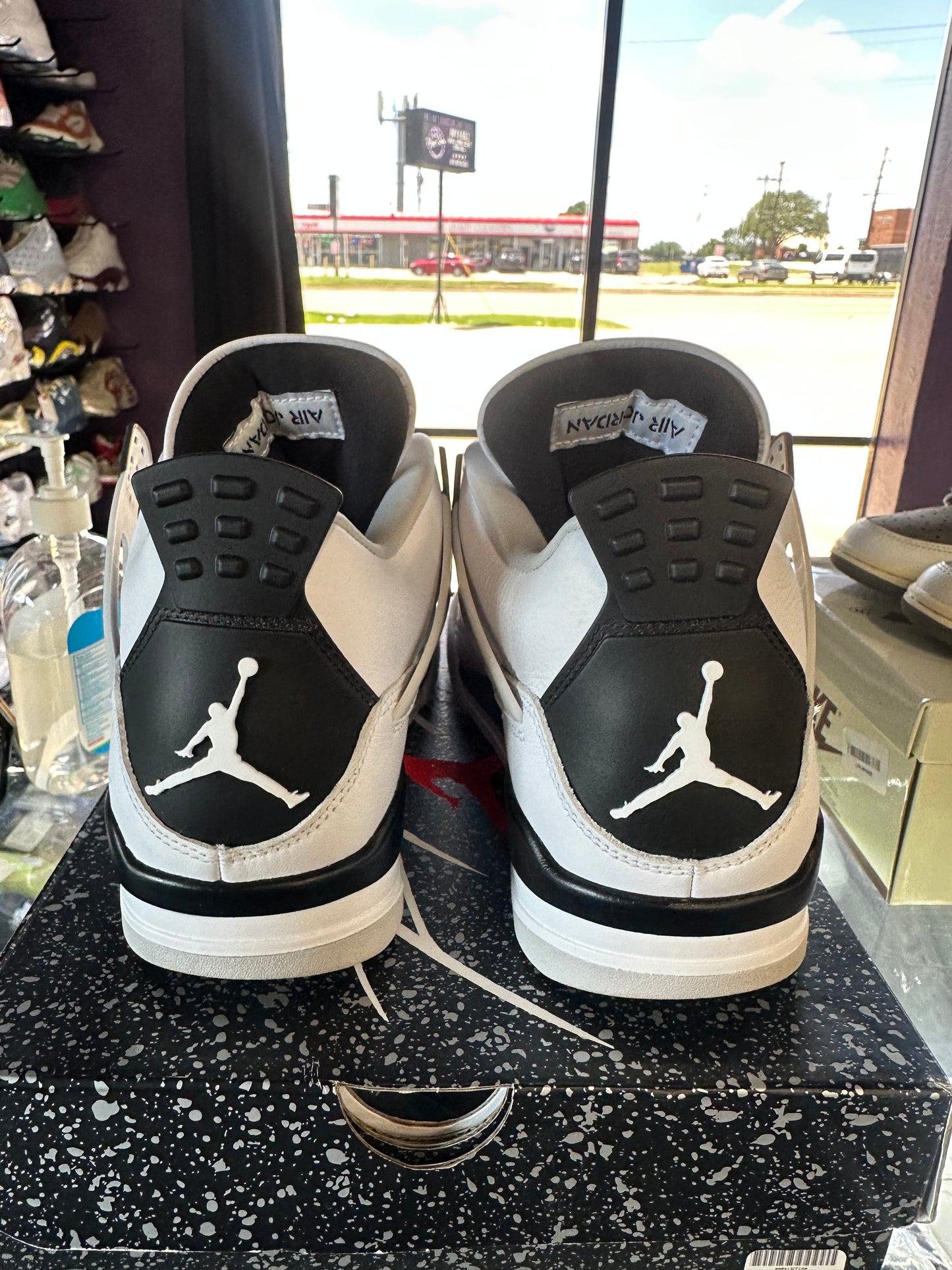2022 Air Jordan Rertro 4 "Military Black"