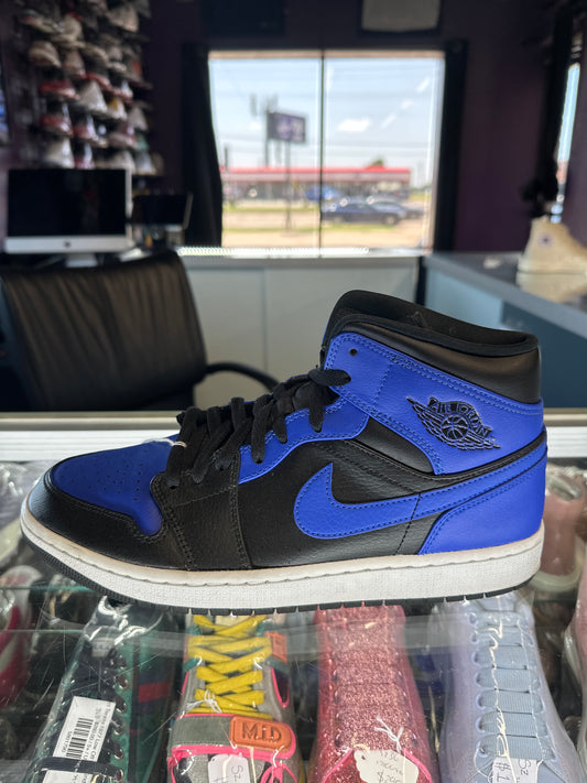 2020 AJM 1 “Hyper Royal Tumbled Leather”
