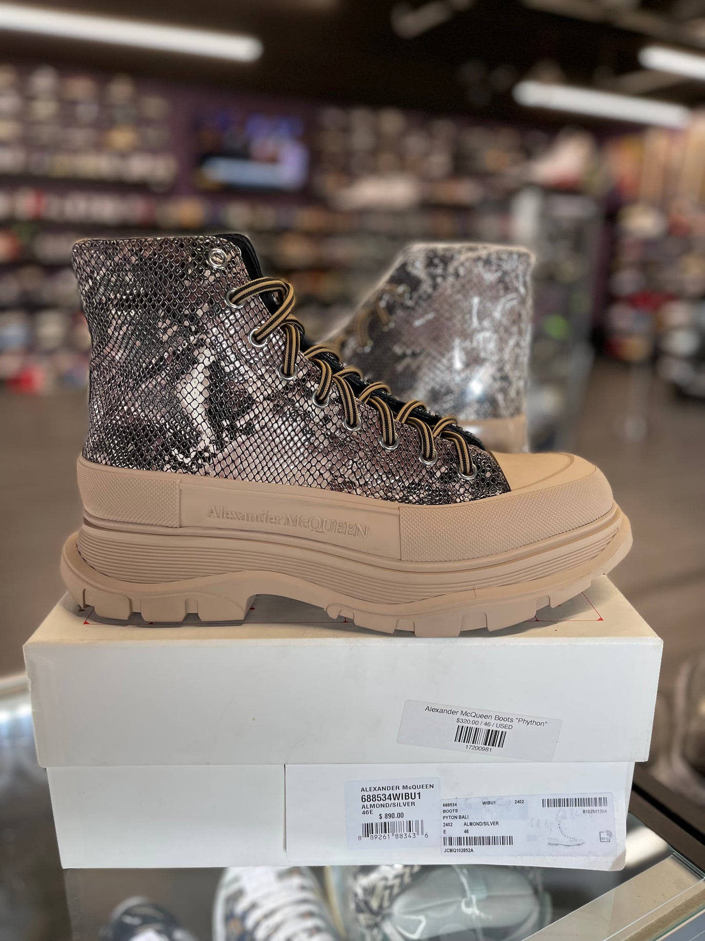 Alexander McQueen Boots "Phython"