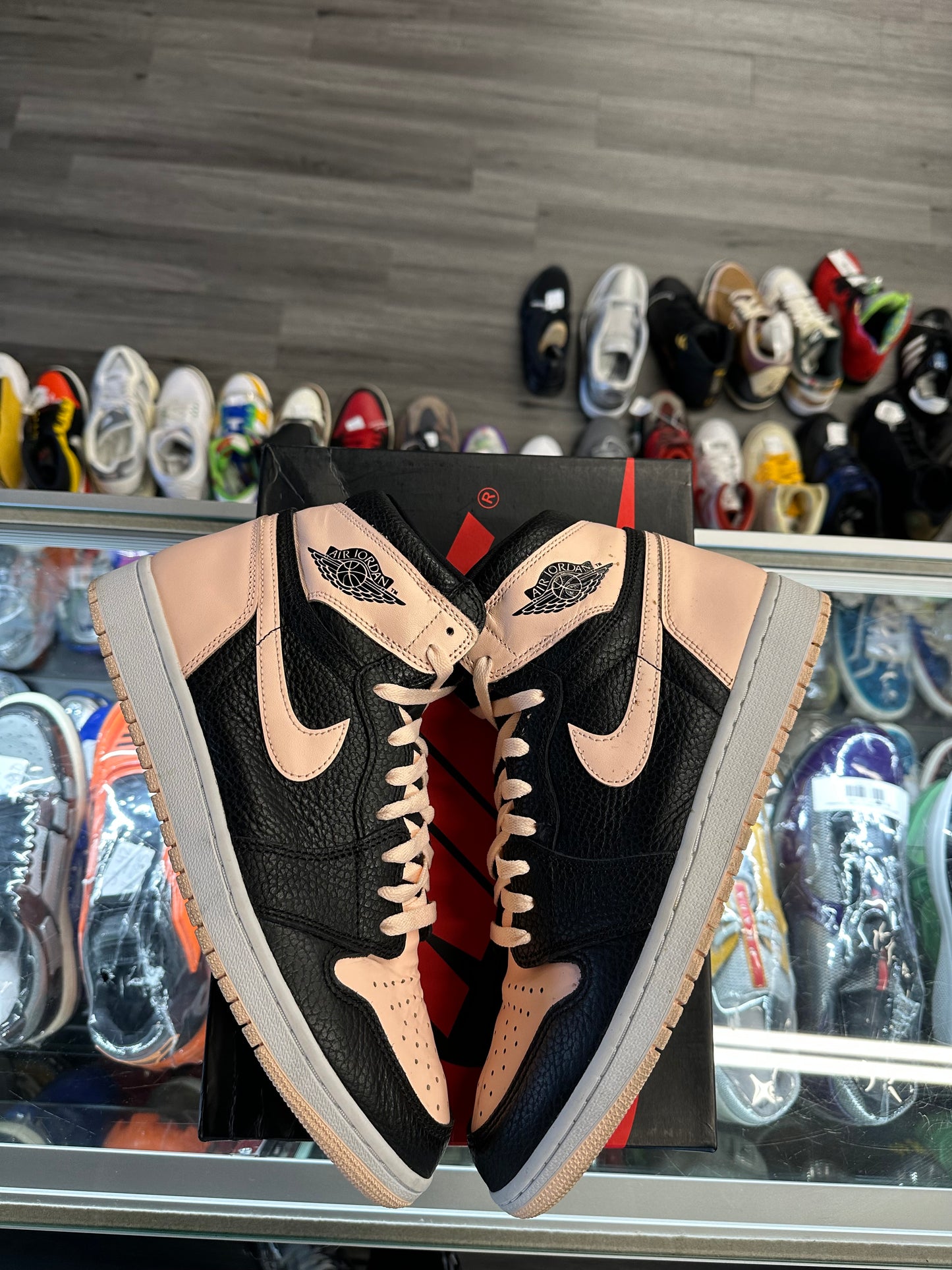 2019 Air Jordan Retro 1 "Black Crimson Tint"