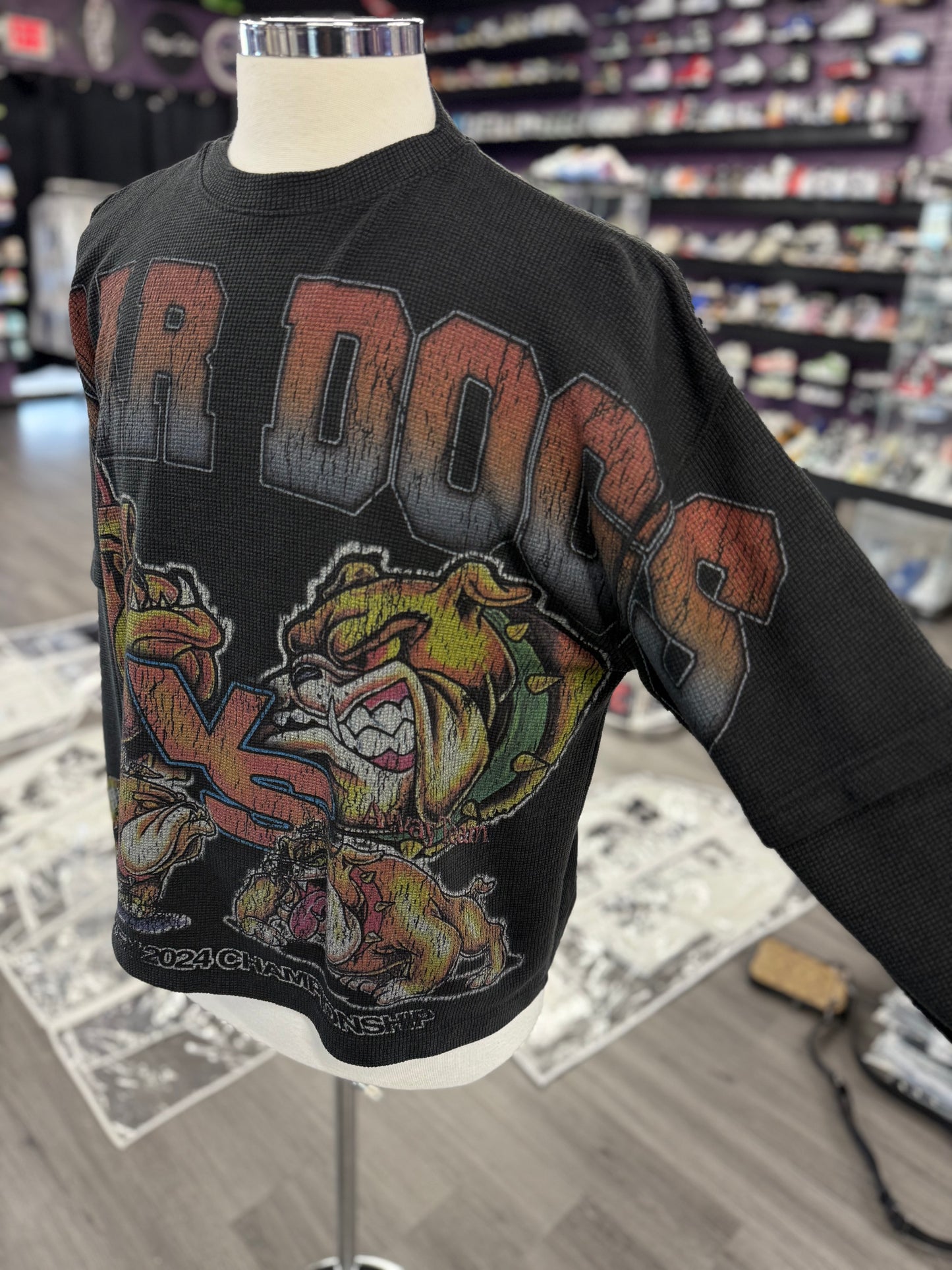 Vale Sports Division L/S “War Dogs”