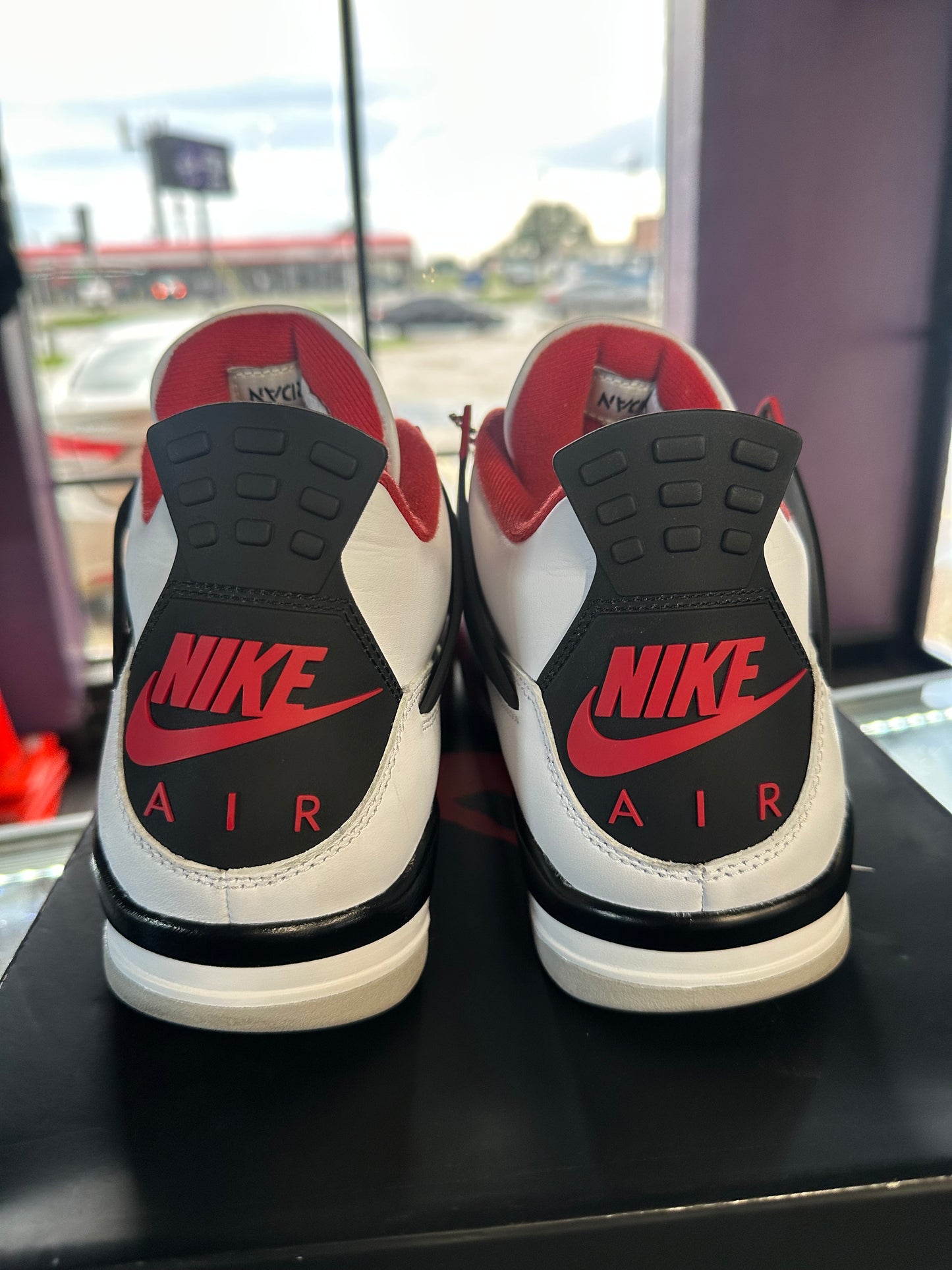 2020 Air Jordan Retro 4 "Fire Red”