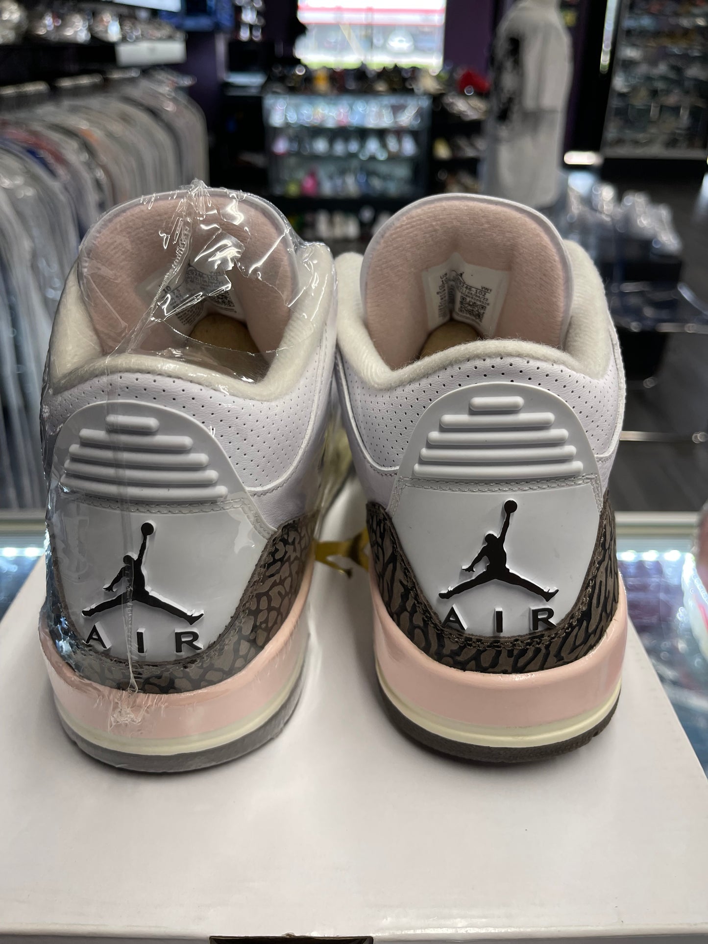 2022 AJR 3 "Neapolitan Dark Mocha" (W)