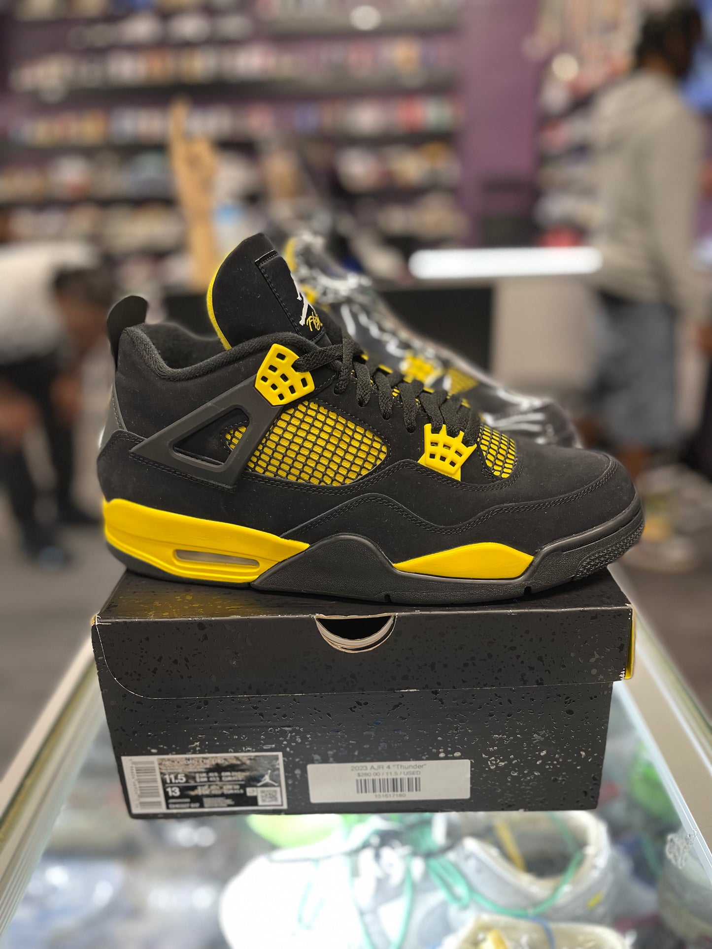 2023 Air Jordan Retro 4 "Thunder"