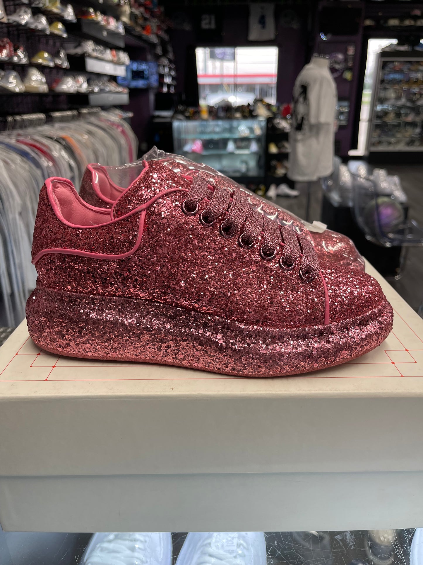 Alexander McQueen Oversized "Pink Glitter"