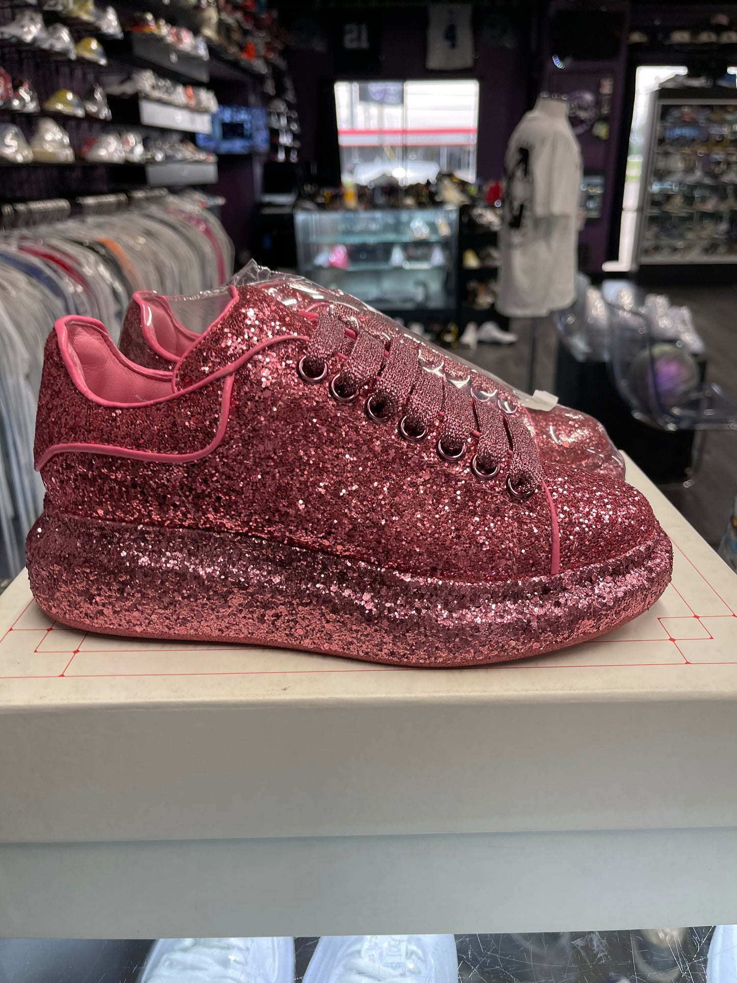 Alexander McQueen Oversized "Pink Glitter"