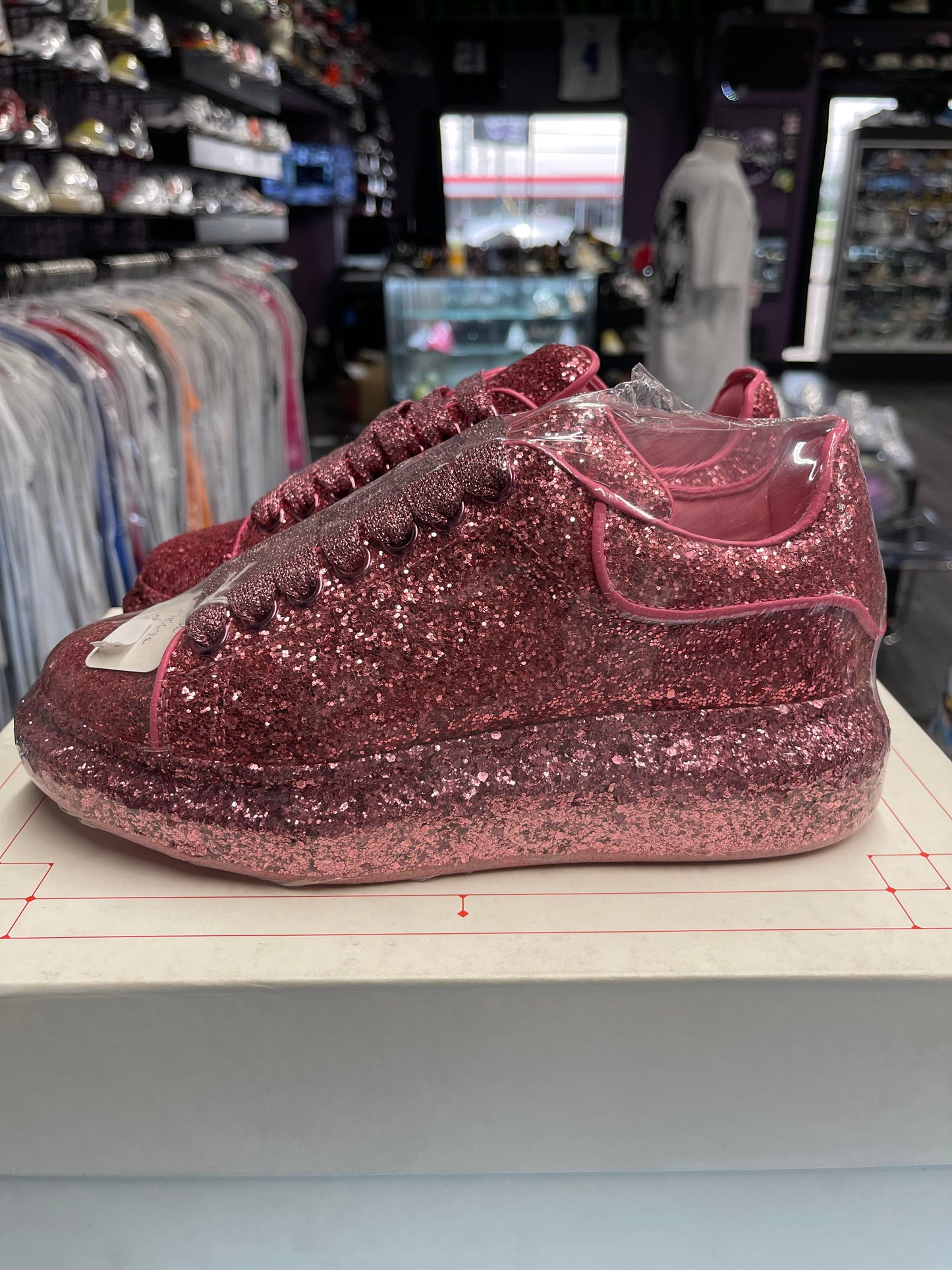 Alexander McQueen Oversized "Pink Glitter"