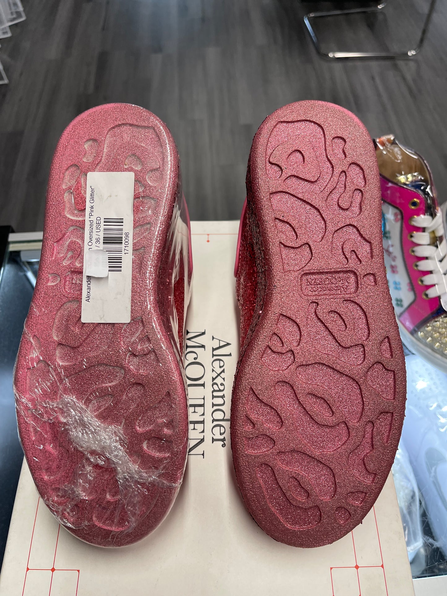 Alexander McQueen Oversized "Pink Glitter"