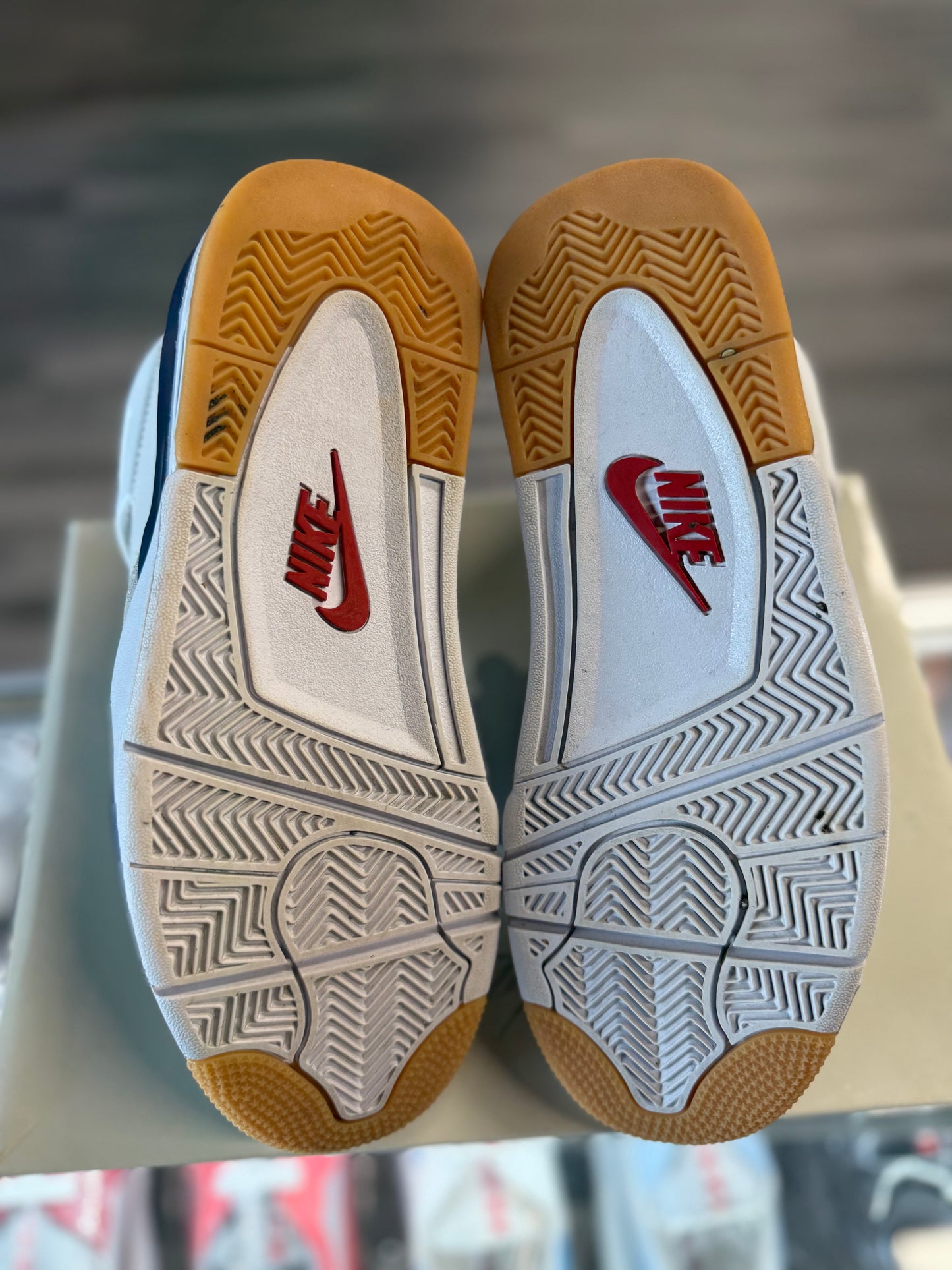 2025 Air Jordan Retro 4 SB "Navy"