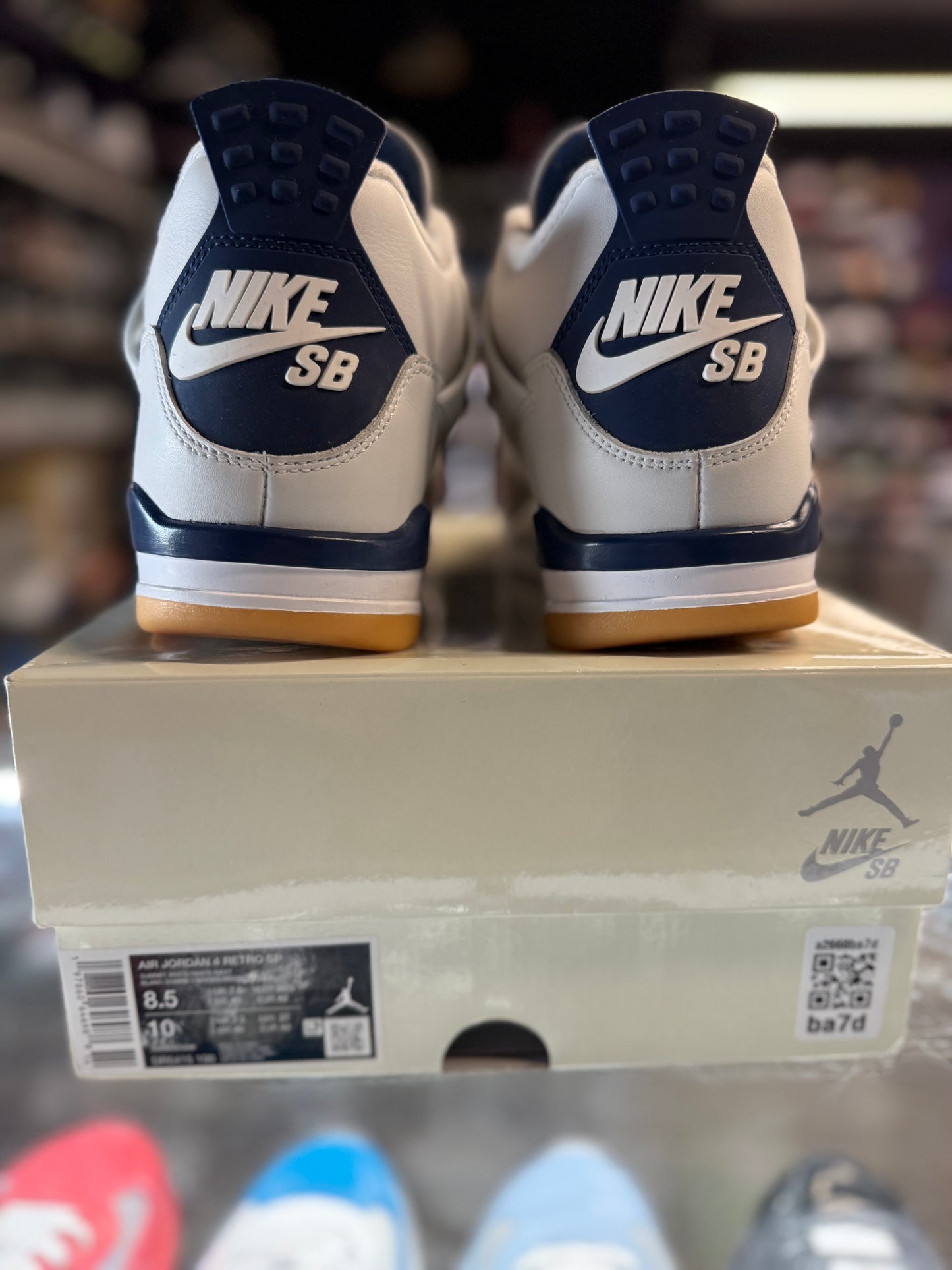 2025 Air Jordan Retro 4 SB "Navy"