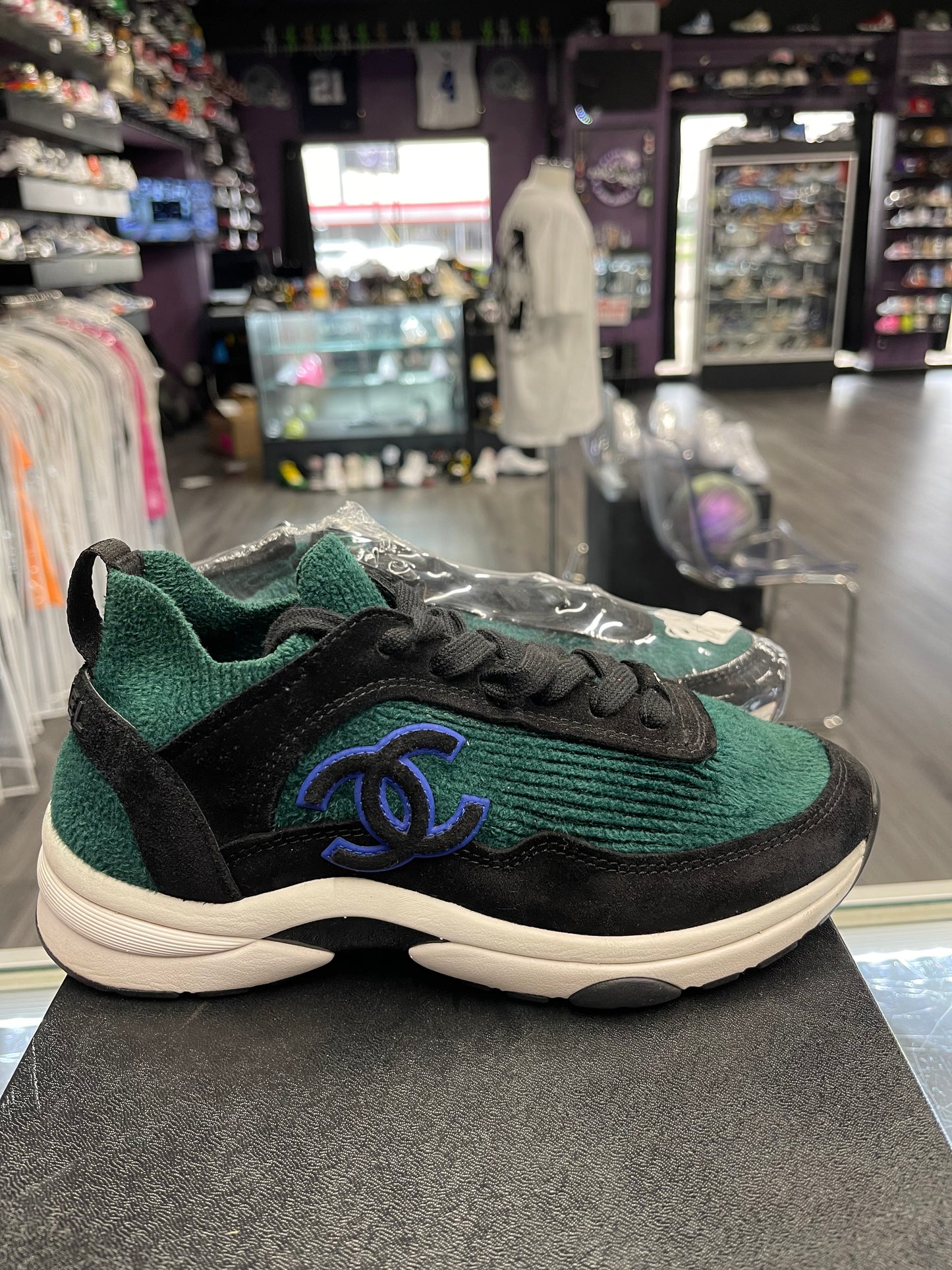 Chanel Low Trainer Suede "Green/Black"
