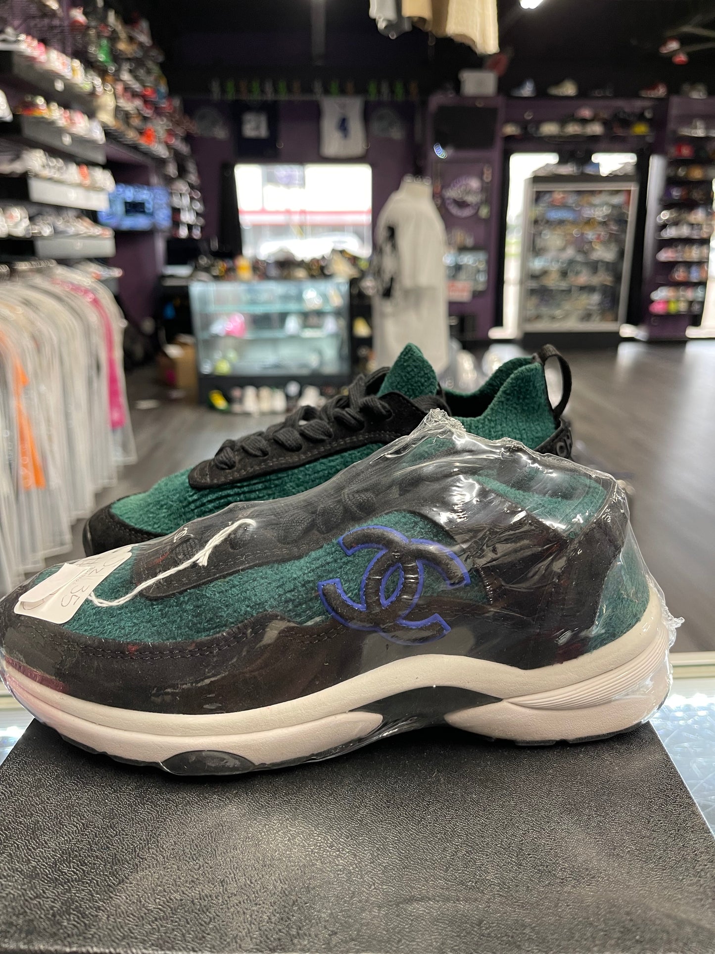 Chanel Low Trainer Suede "Green/Black"