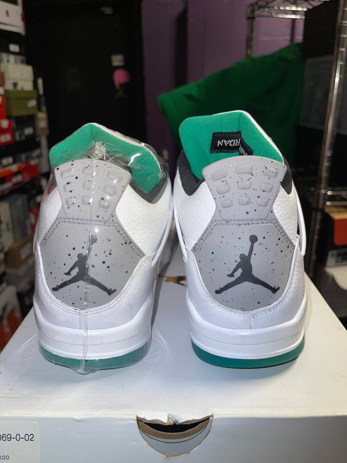 2020 Air Jordan Retro 4 "Lucid Green Rasta" (W)