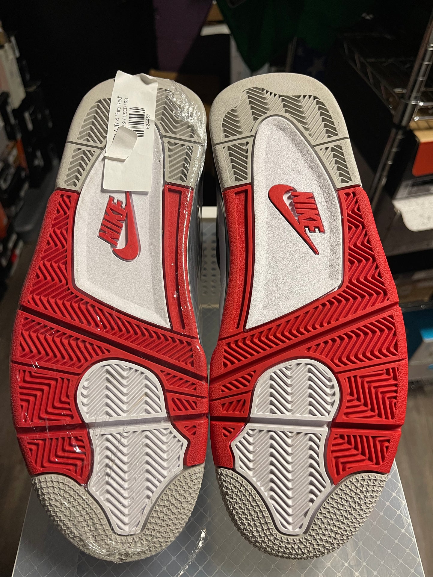 2020 Air Jordan Retro 4 "Fire Red”