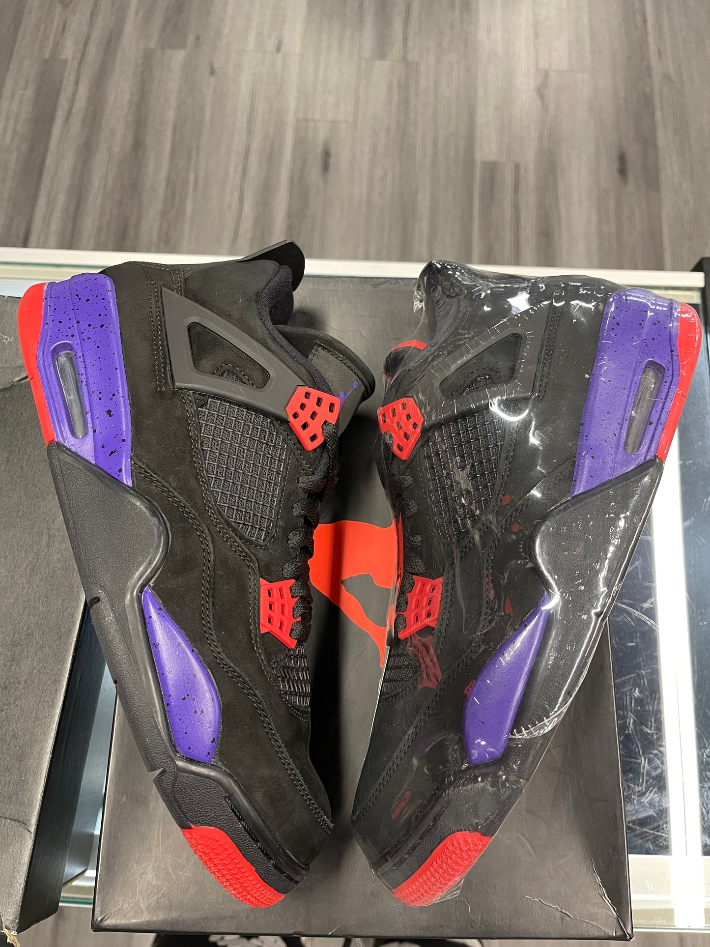 2019 Air Jordan Retro 4 "Raptors Drake OVO"