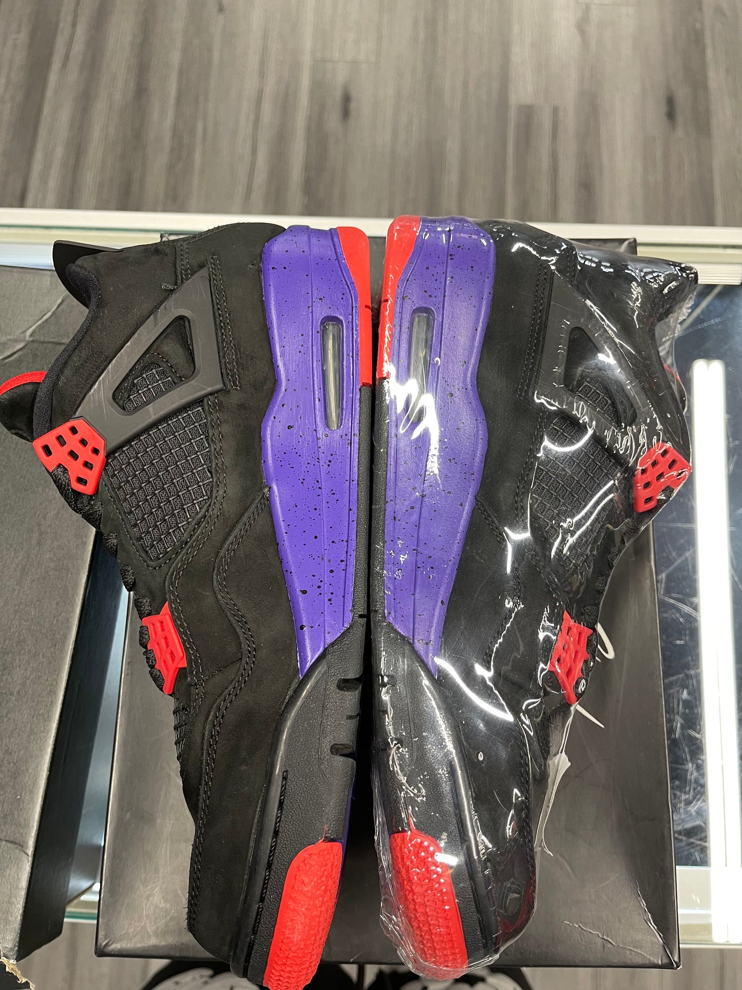 2019 Air Jordan Retro 4 "Raptors Drake OVO"