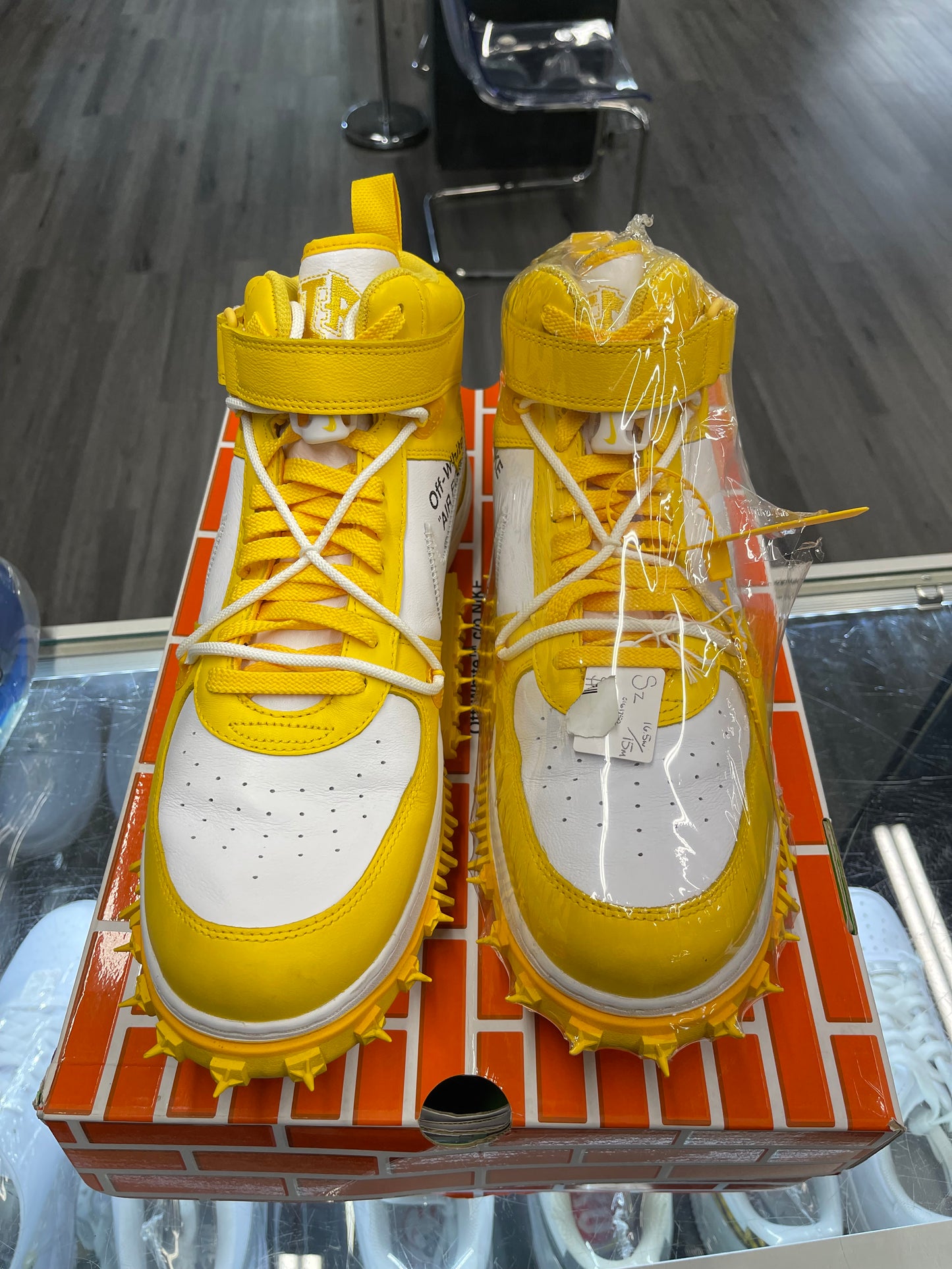 2023 Nike Air Force 1 Mid "Off-White Varsity Maize"