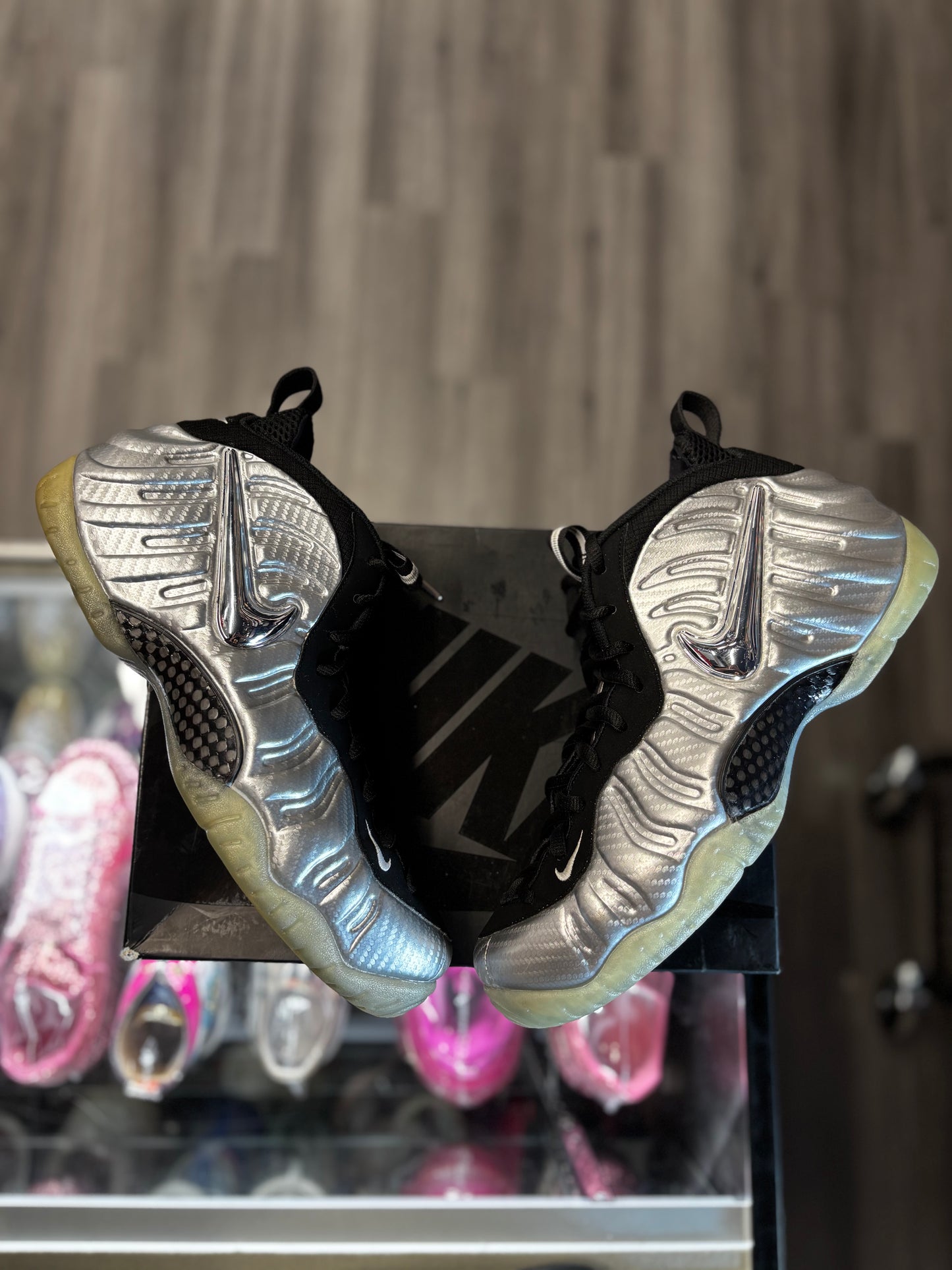 2017 Nike Air Foamposite Pro "Silver Surfer"