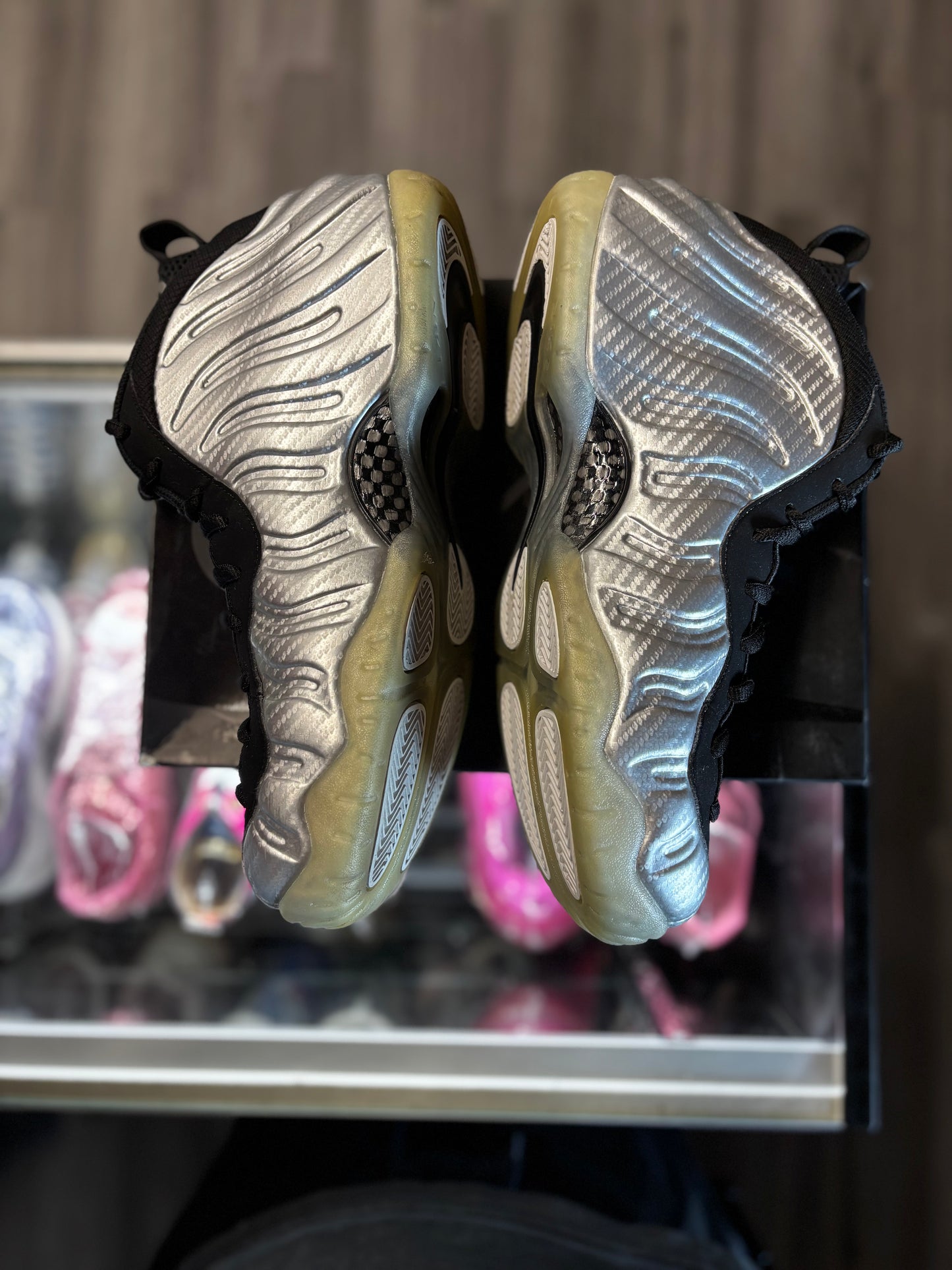 2017 Nike Air Foamposite Pro "Silver Surfer"