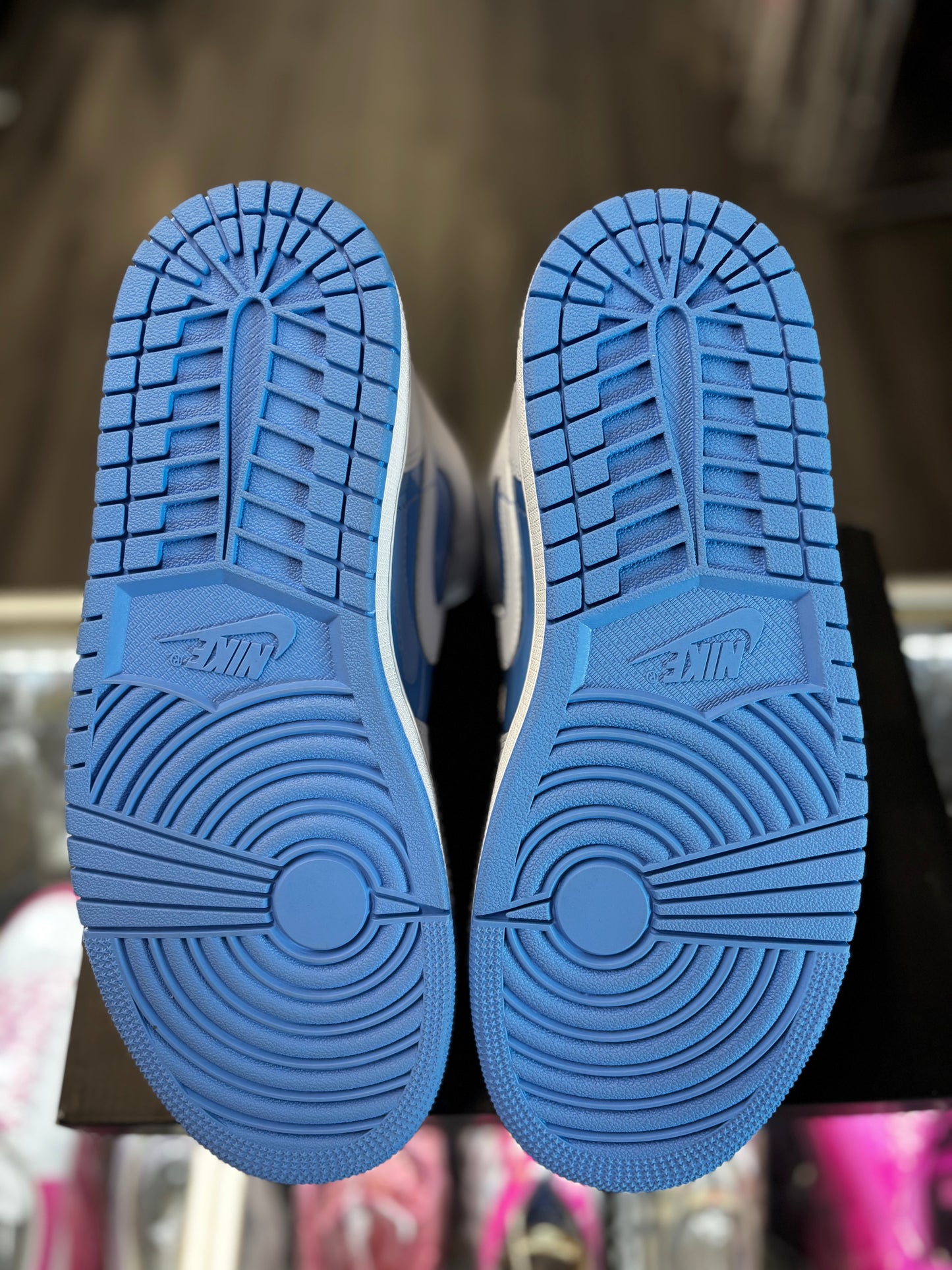 2024 Air Jordan 1 Mid "Legend Blue"
