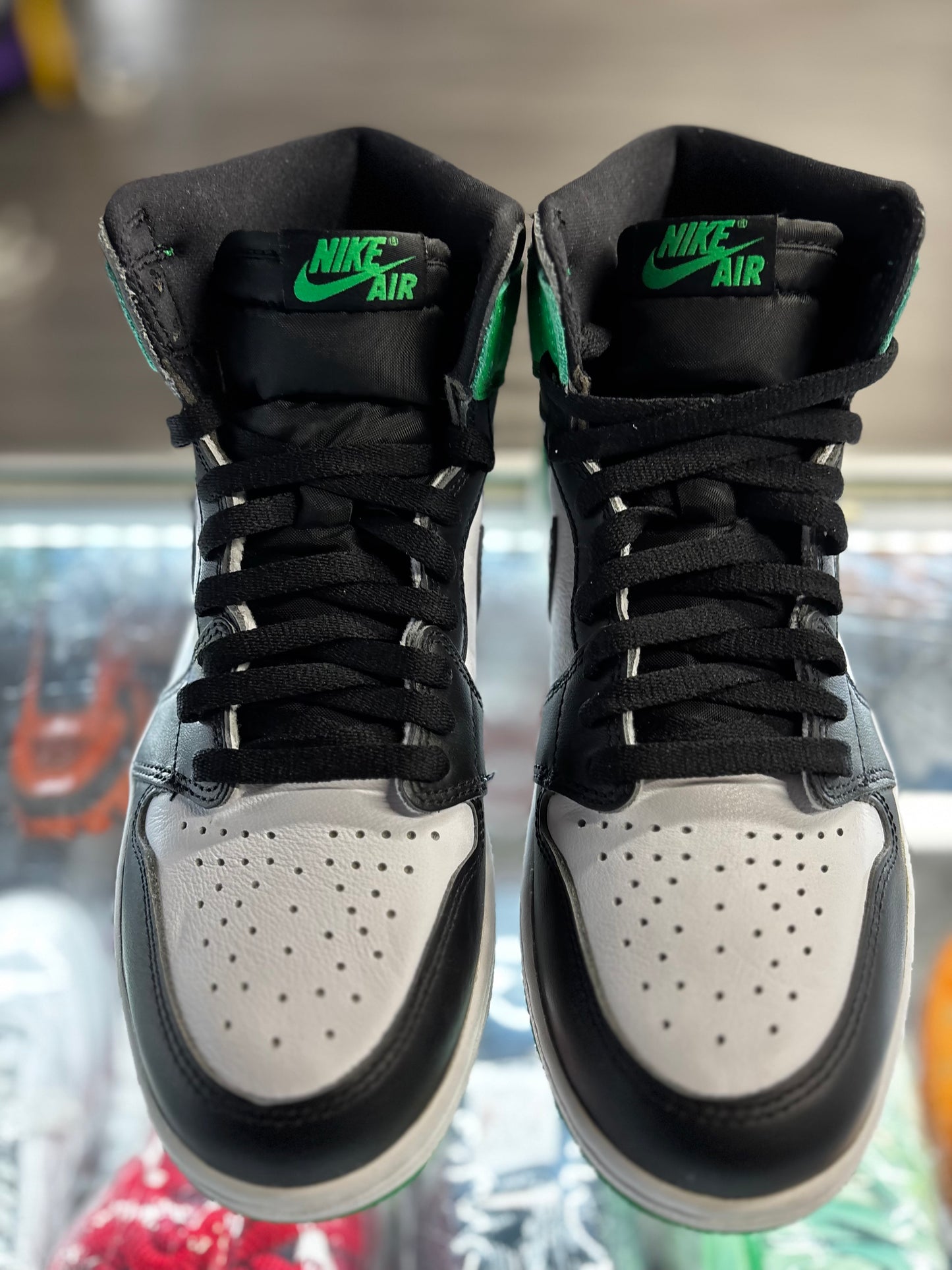 2023 Air Jordan Retro 1 "Lucky Green"