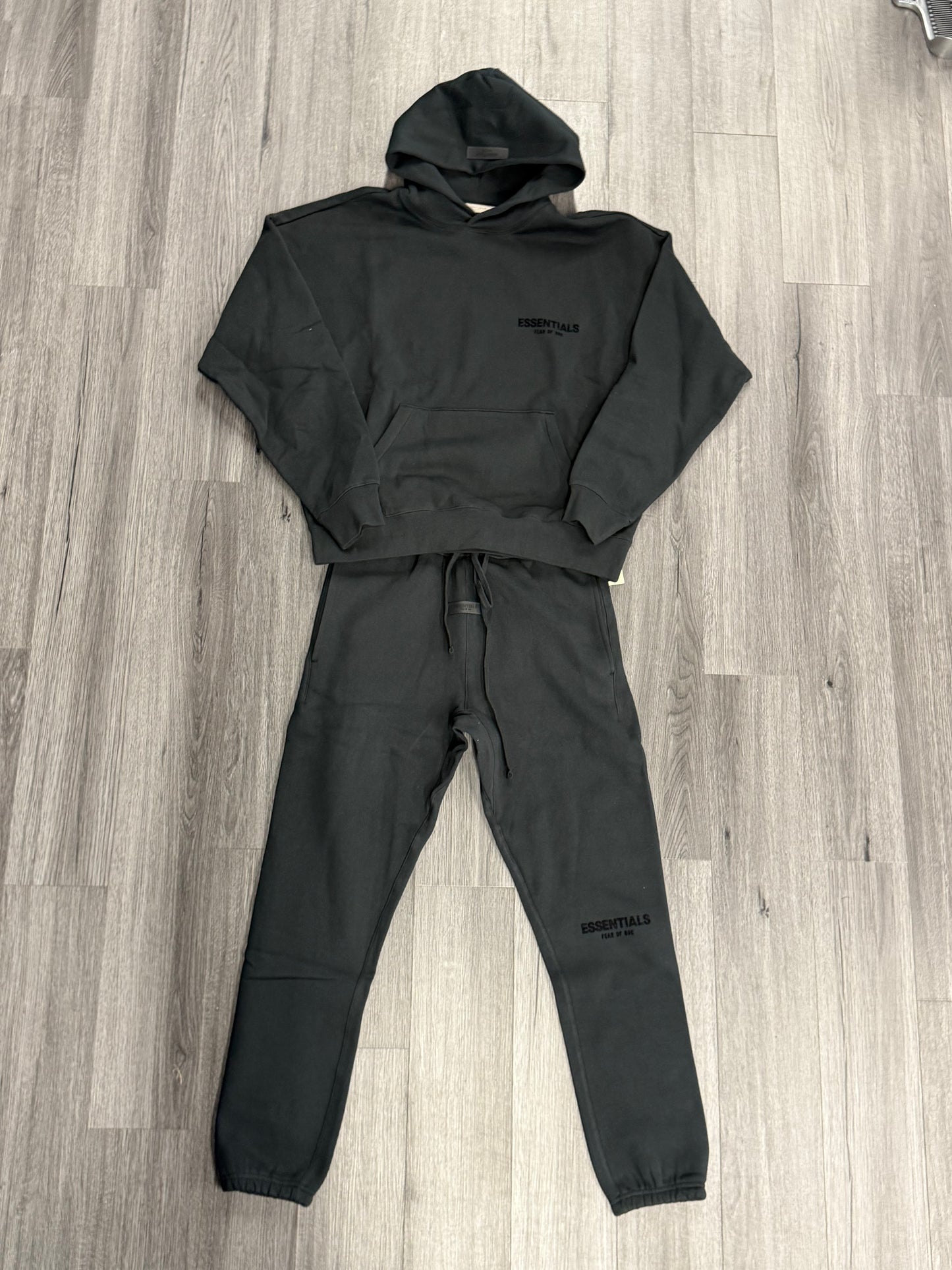 Essentials Set "Black"