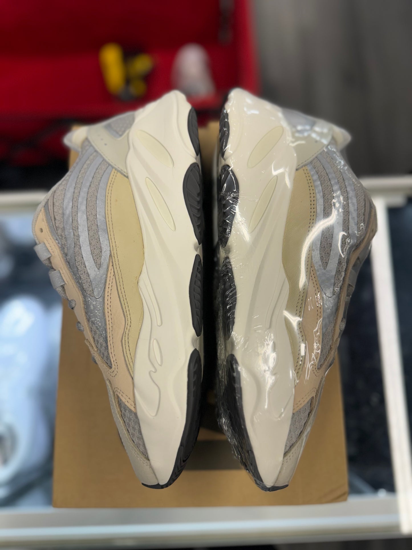 2021 AYB 700 V2 "Cream"