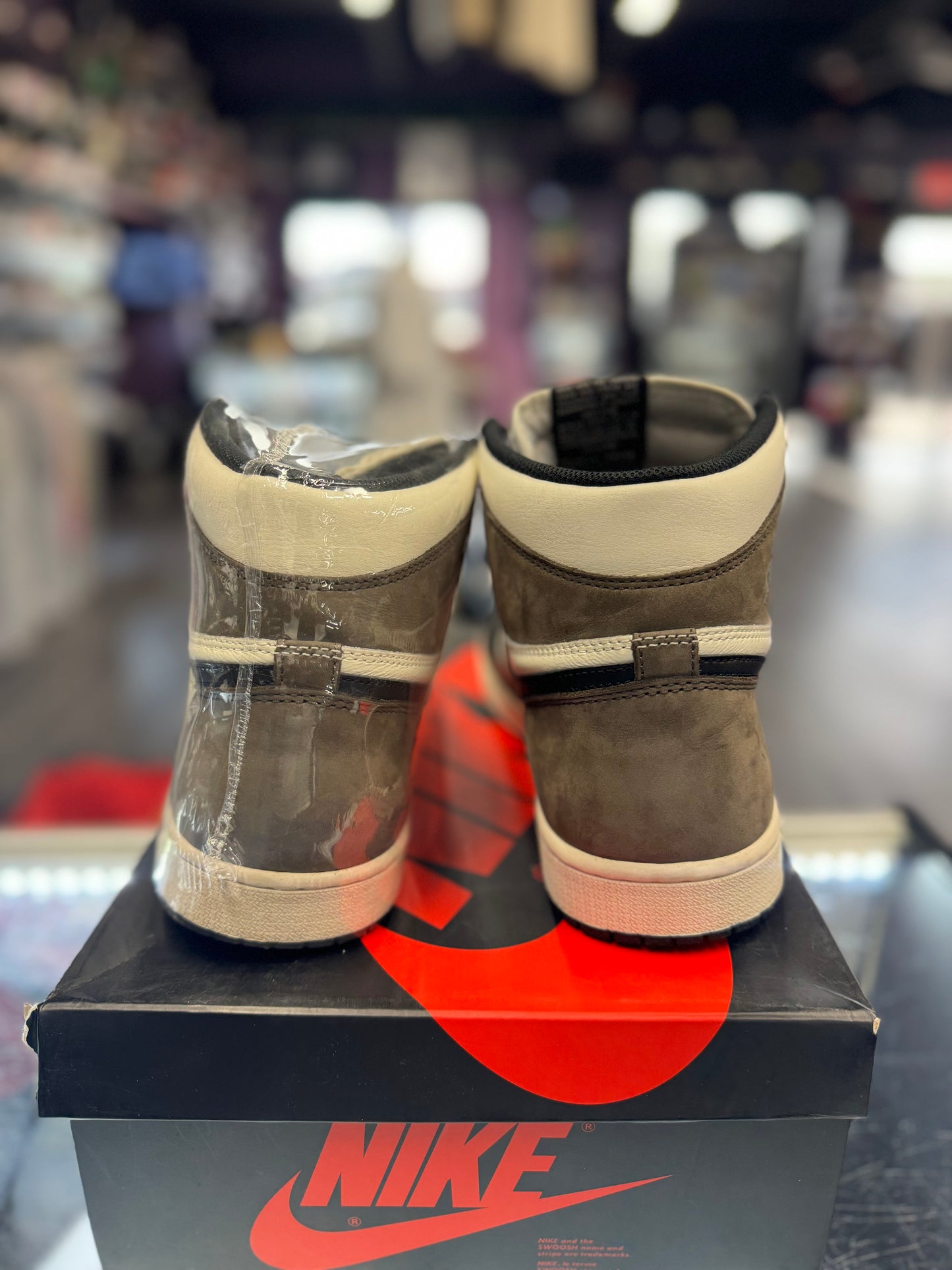 2020 Air Jordan Retro 1 High "Mocha"