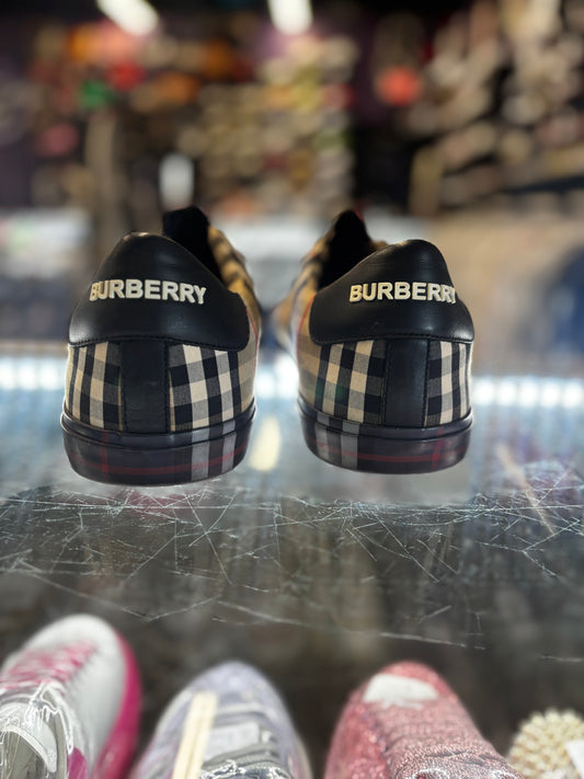 Burberry Markham Slip-on "Beige"