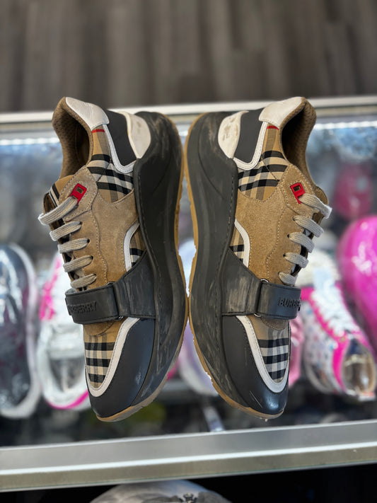 Burberry Ramsey Check "Grey Archive Beige"