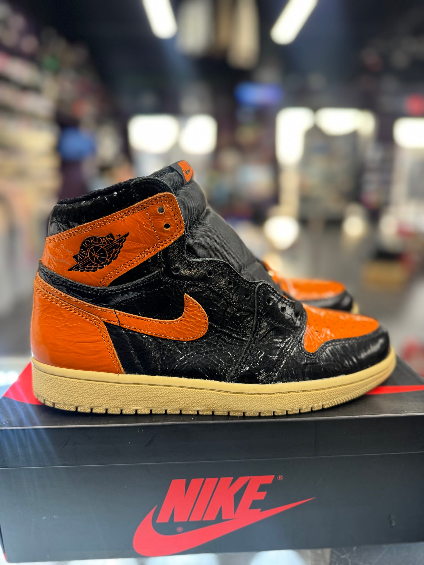 2019 Air Jordan Retro 1 "Shattered Blackboard 3.0"