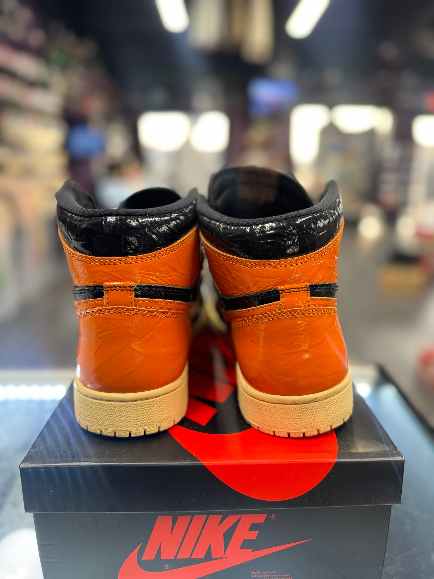 2019 Air Jordan Retro 1 "Shattered Blackboard 3.0"