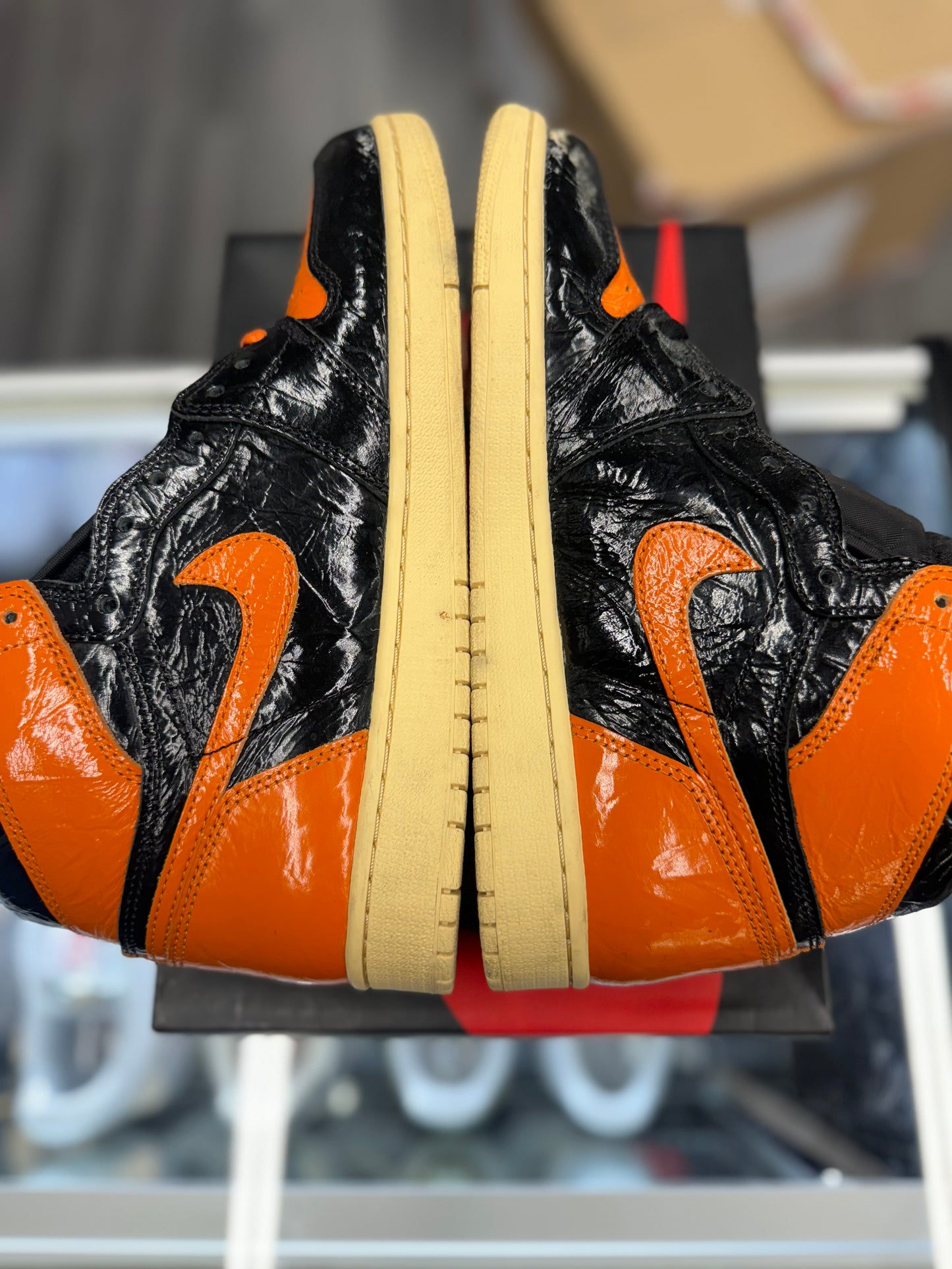 2019 Air Jordan Retro 1 "Shattered Blackboard 3.0"