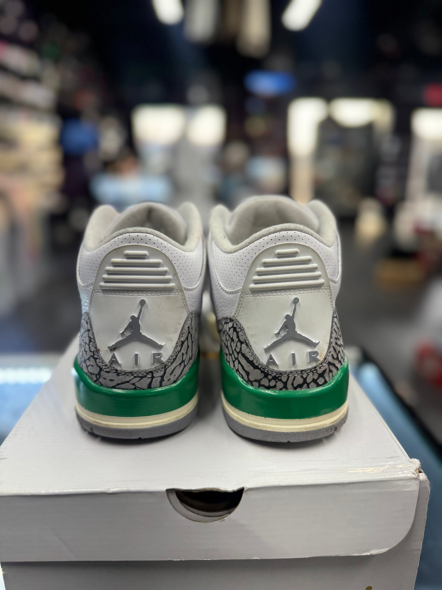 2023 Air Jordan Retro 3 "Lucky Green" (W)