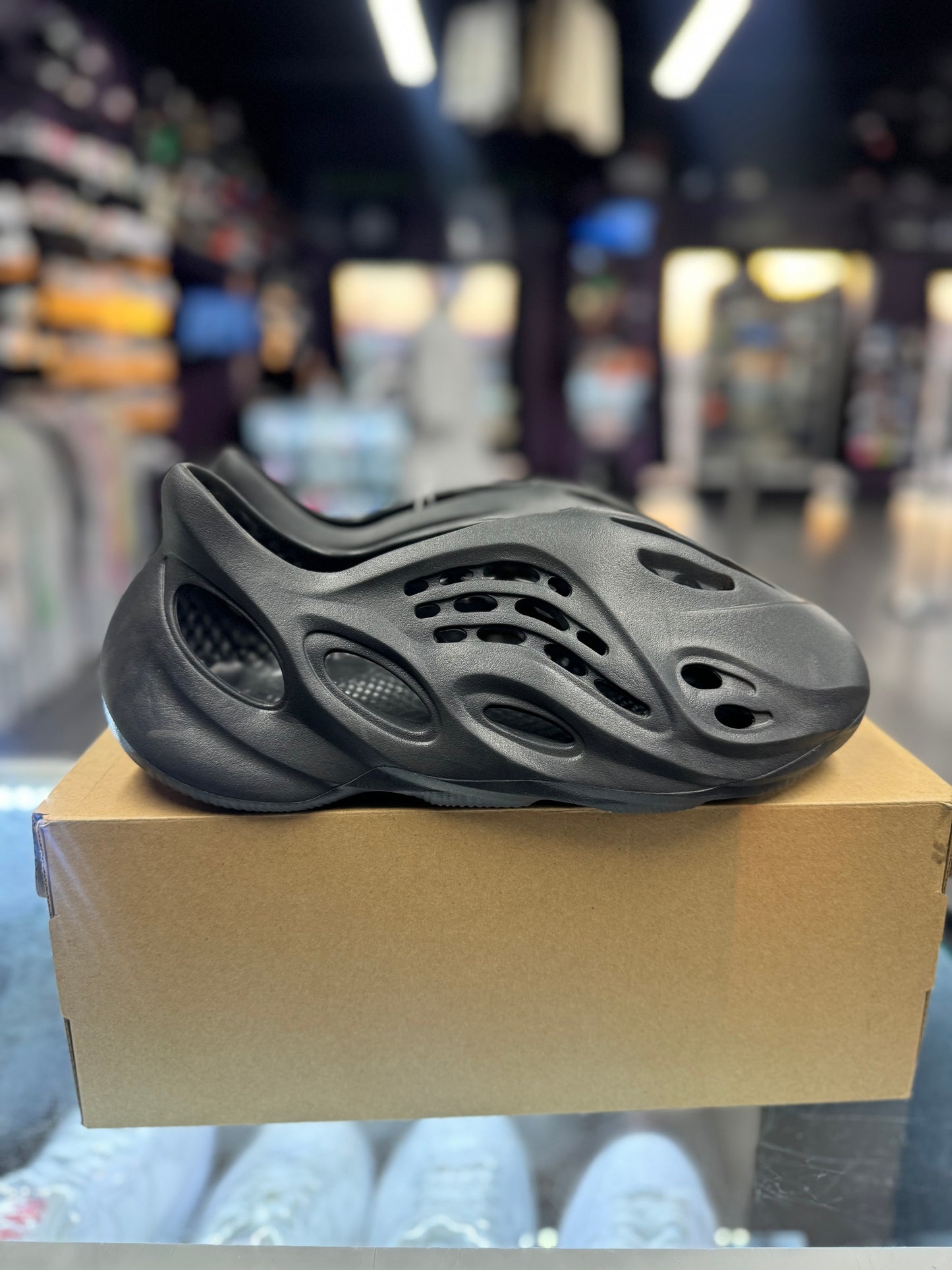 2022/2024 Adidas Yeezy Foam RNR "Onyx"