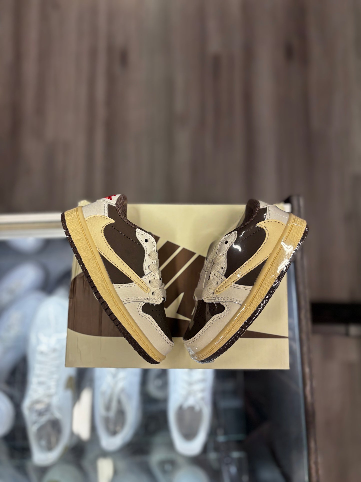 CUSTOM Low "Reverse Mocha"