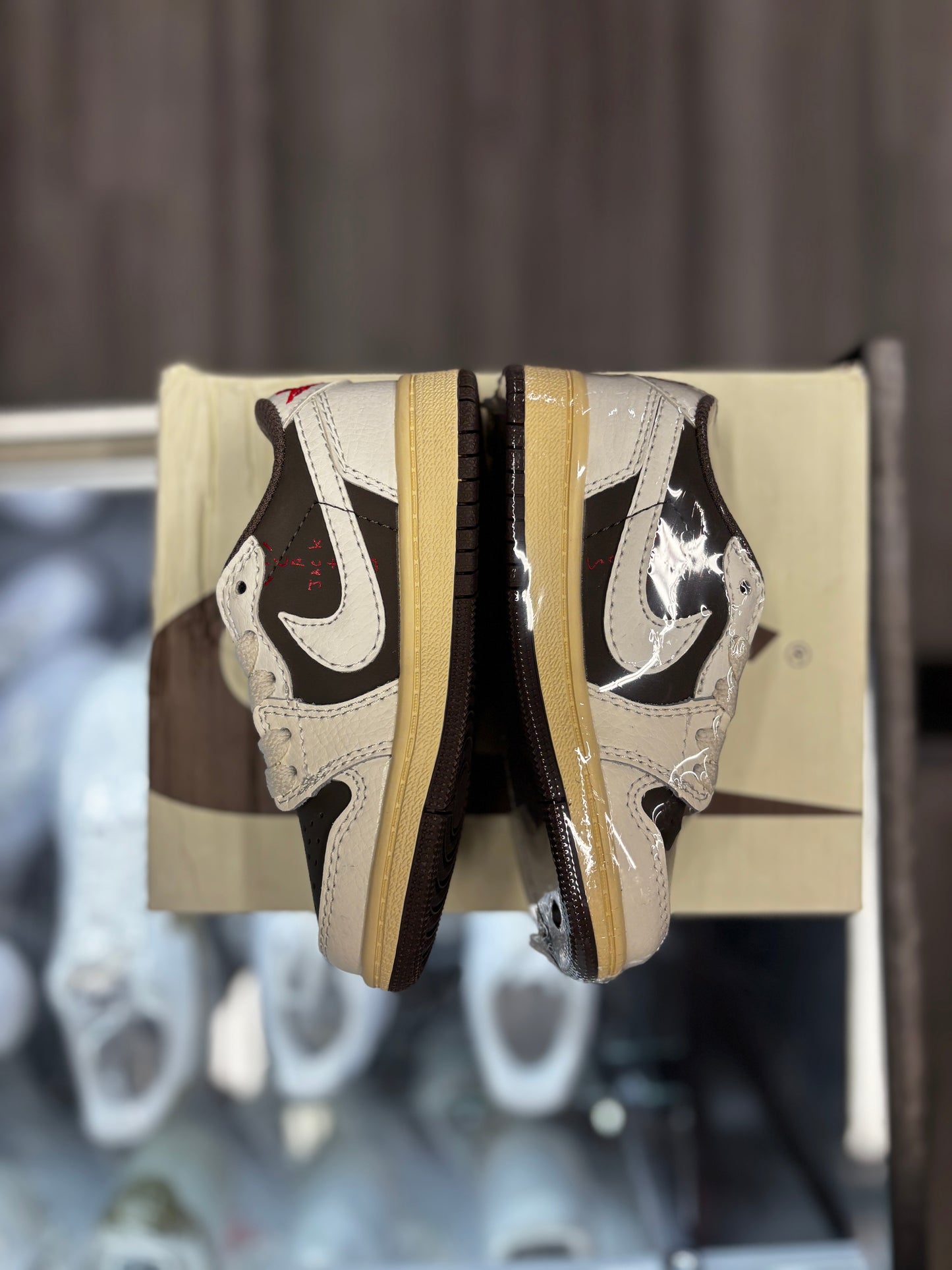 CUSTOM Low "Reverse Mocha"