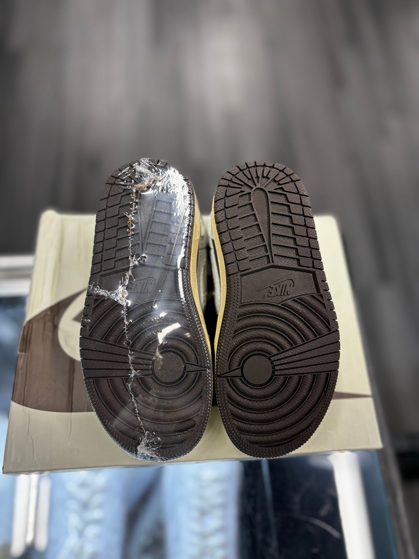 CUSTOM Low "Reverse Mocha"