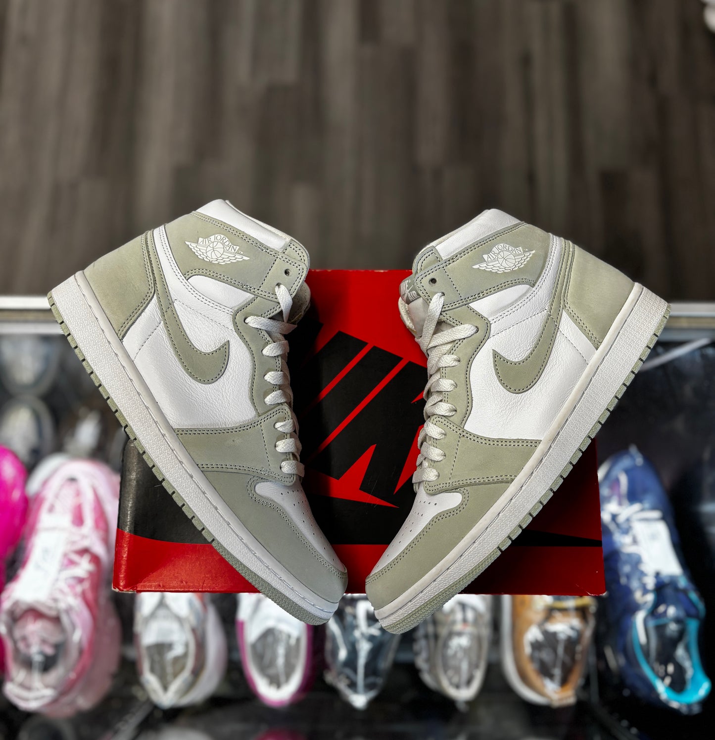 2021 Air Jordan Retro 1 High OG "Seafoam" (W)