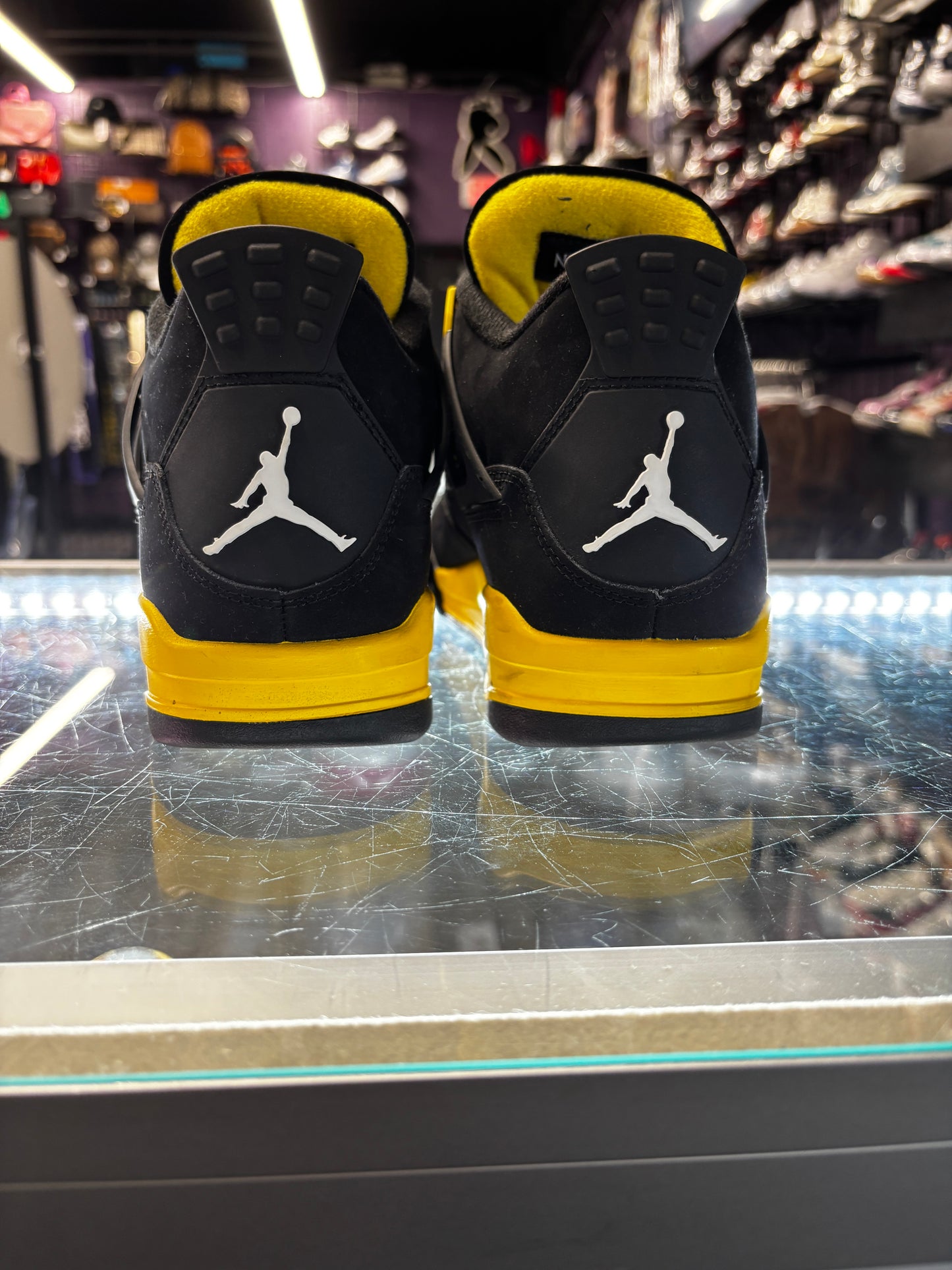 2023 Air Jordan Retro 4 "Thunder"