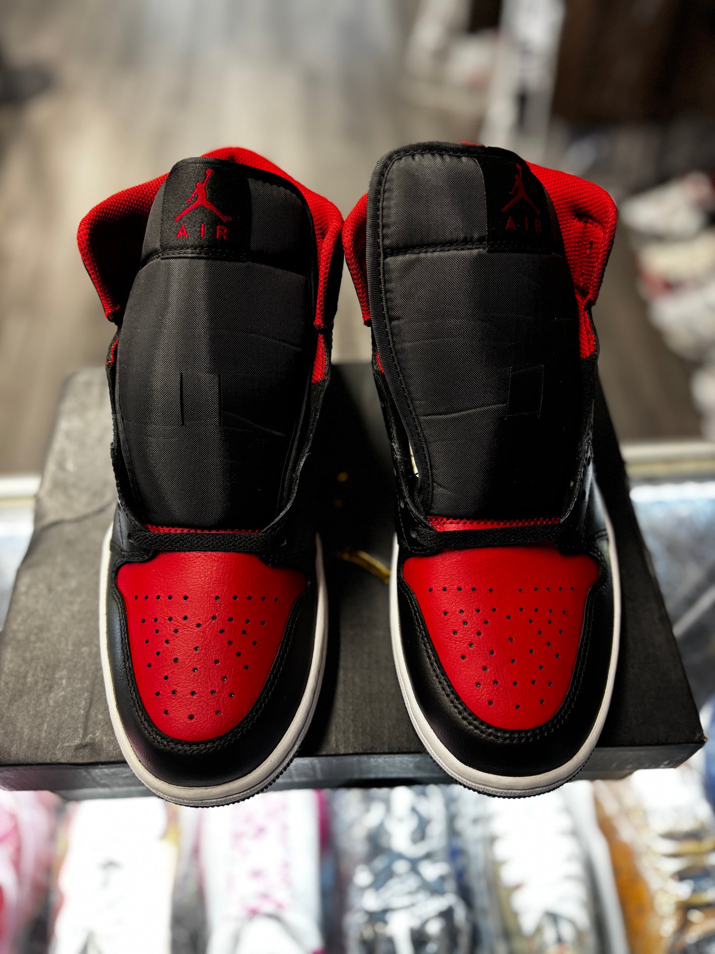 2024 Air Jordan Mid 1 "Bred Twist"