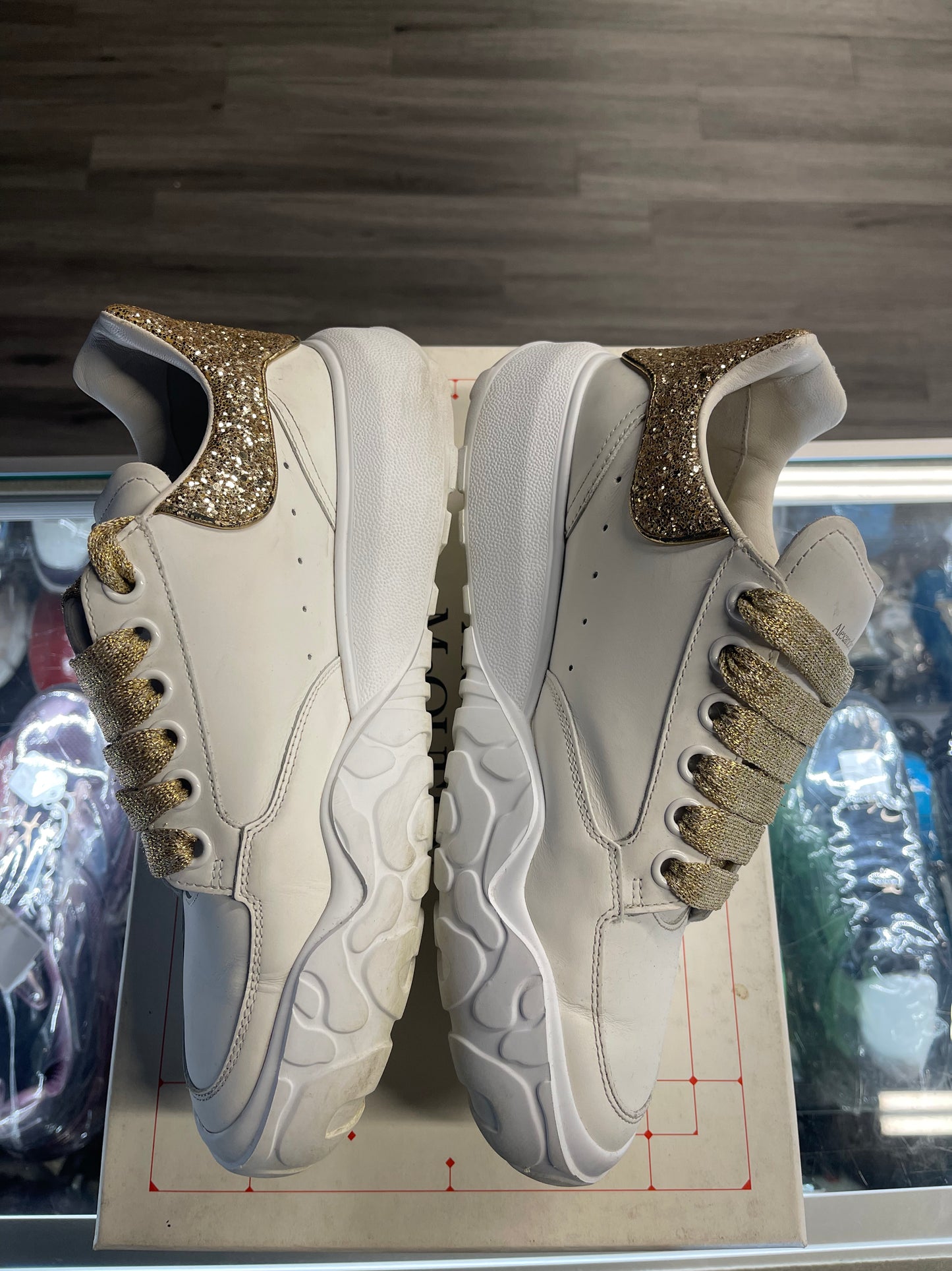 Alexander McQueen Court Chunky Low "White/Gold Glitter"